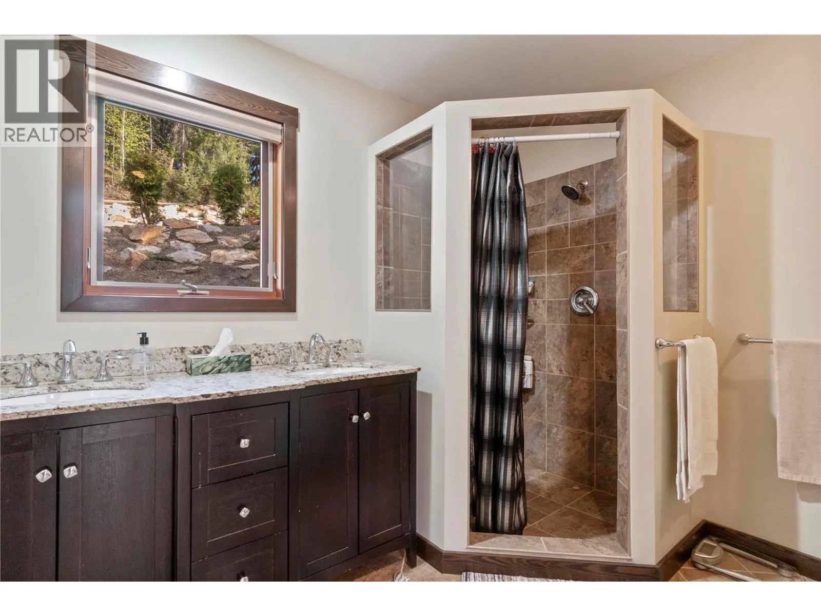 6432 Sunnybrae Canoe Point Road Unit# 6