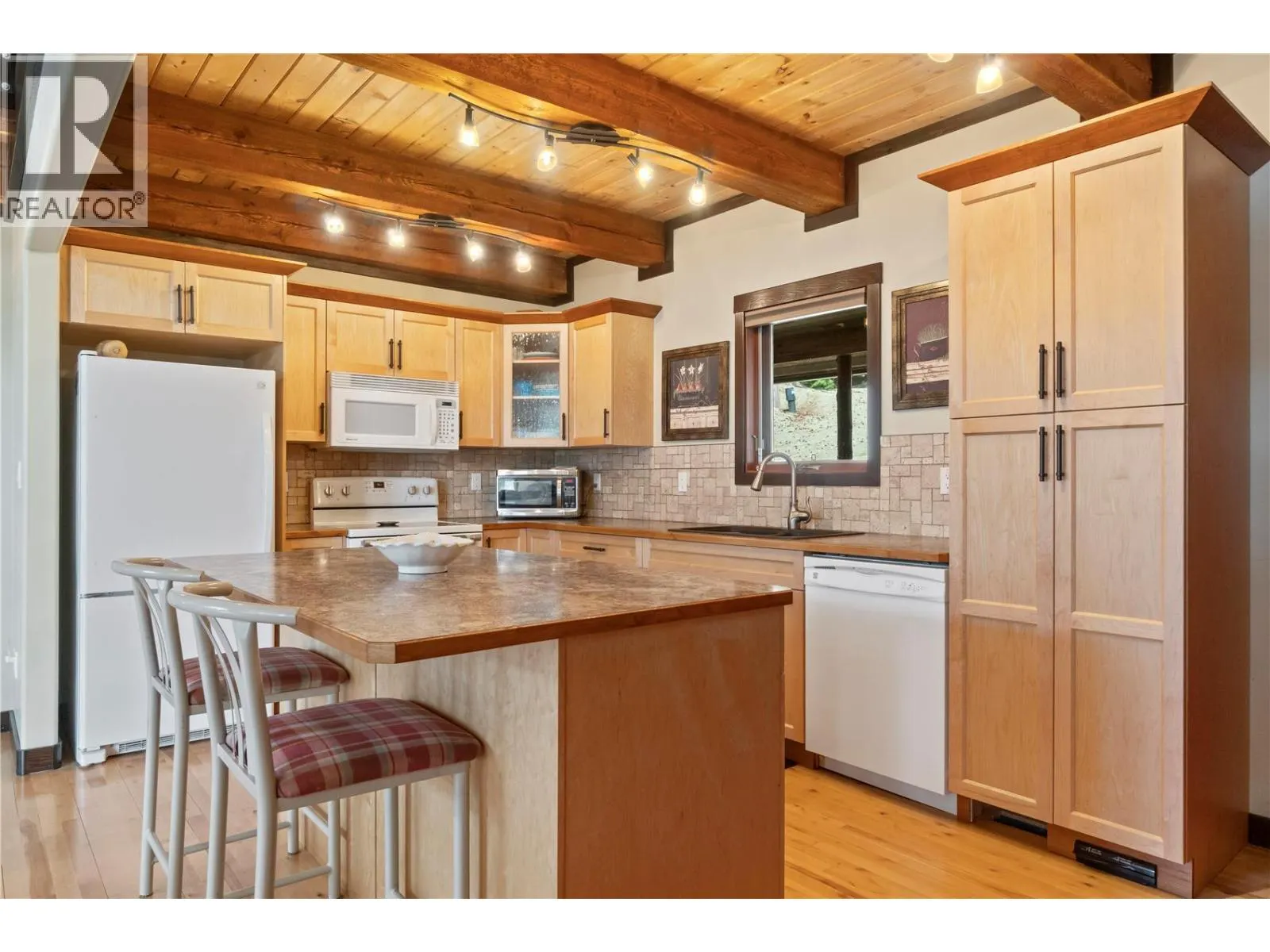 6432 Sunnybrae Canoe Point Road Unit# 6