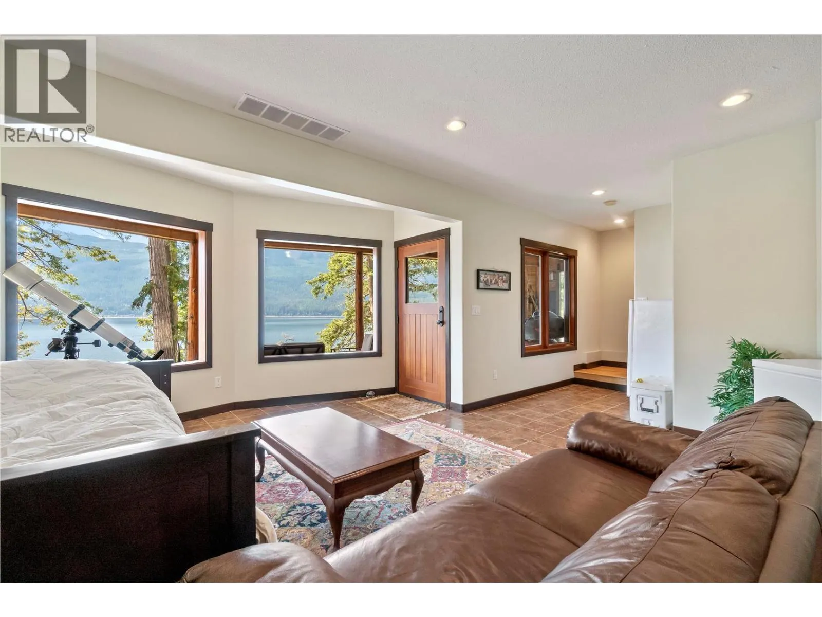 6432 Sunnybrae Canoe Point Road Unit# 6