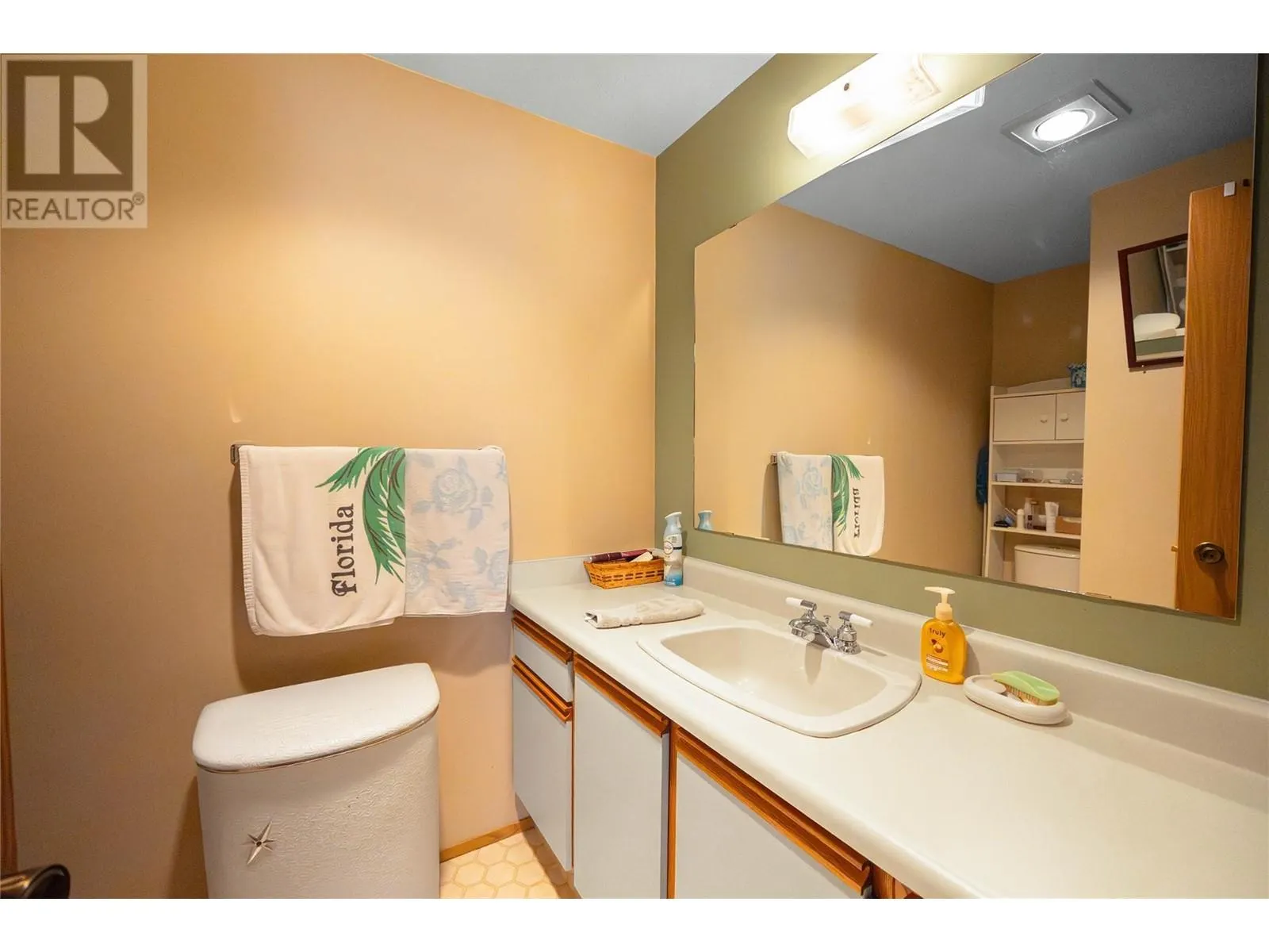 1055 glenwood Avenue Unit# 208