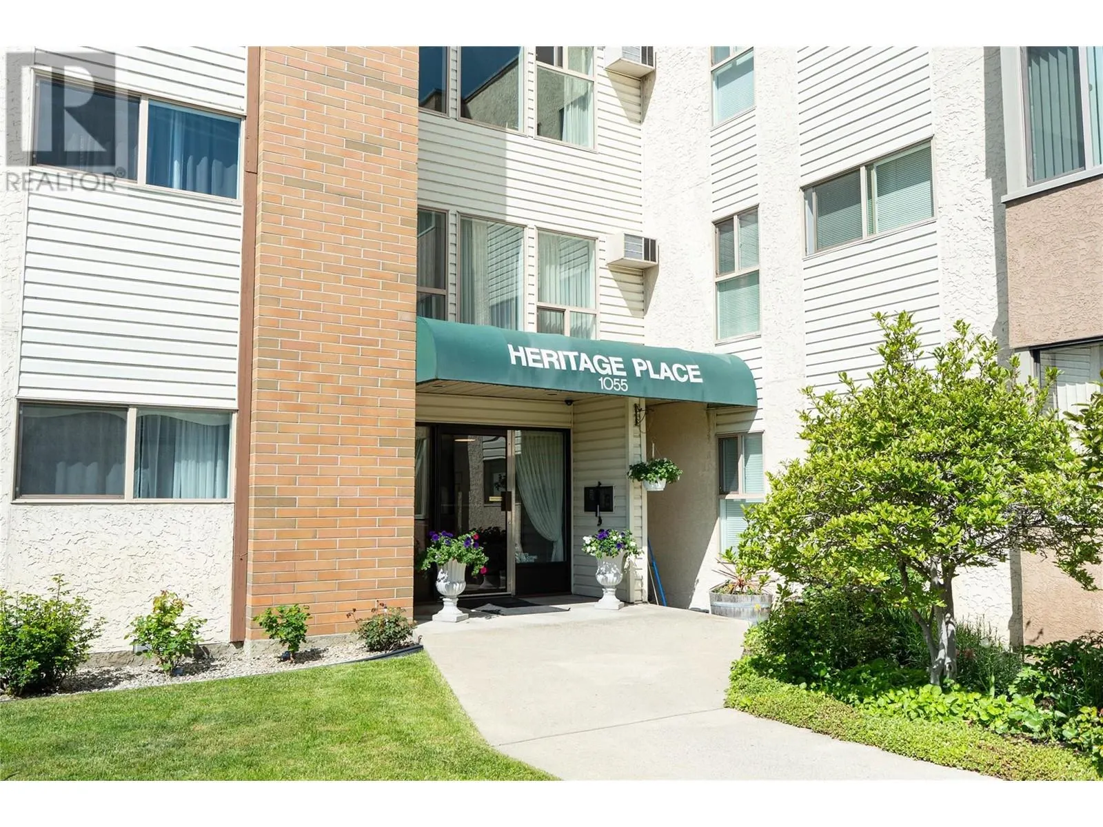 1055 glenwood Avenue Unit# 208