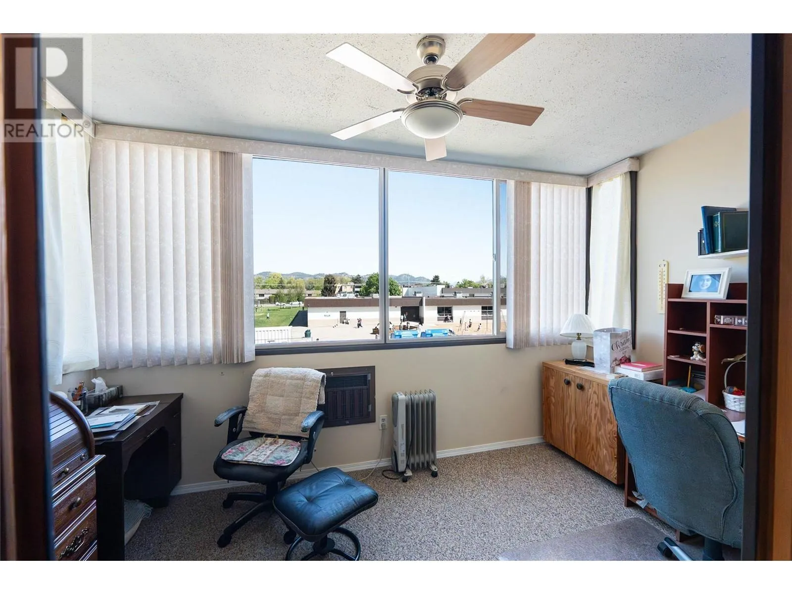 1055 glenwood Avenue Unit# 208