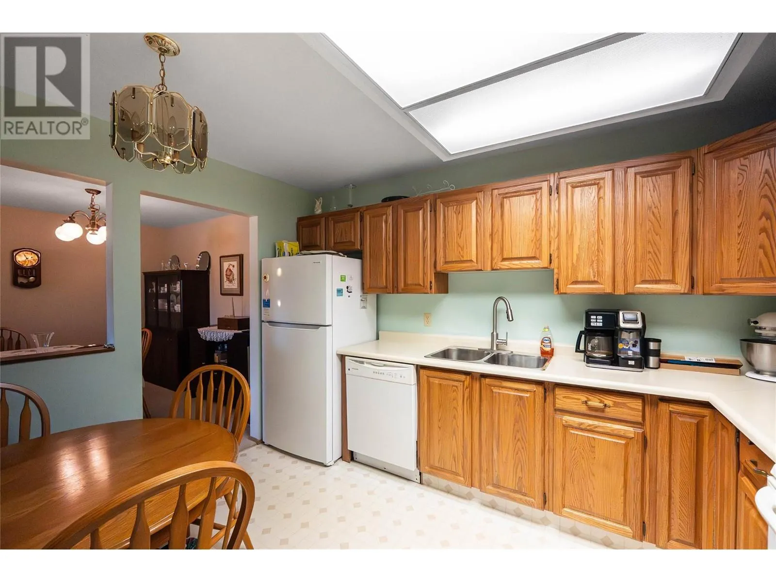 1055 glenwood Avenue Unit# 208