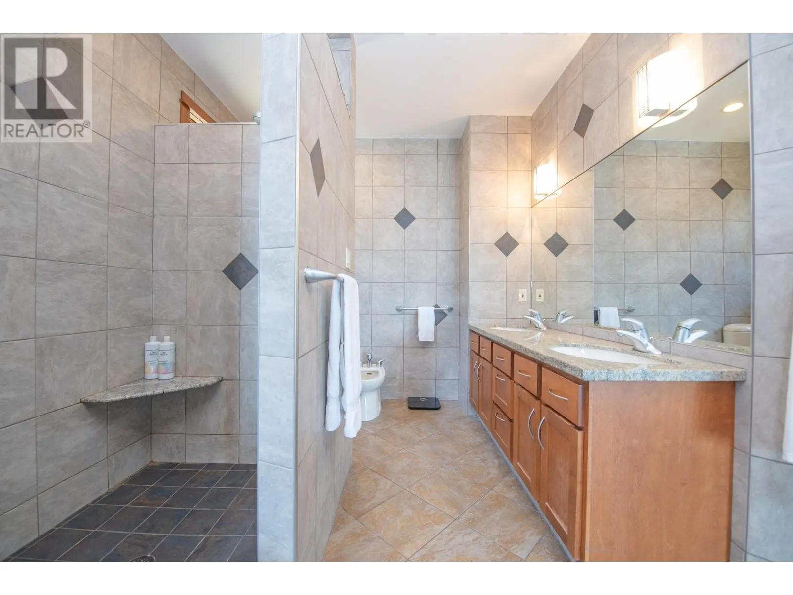 100 Kestrel Place Unit# 12