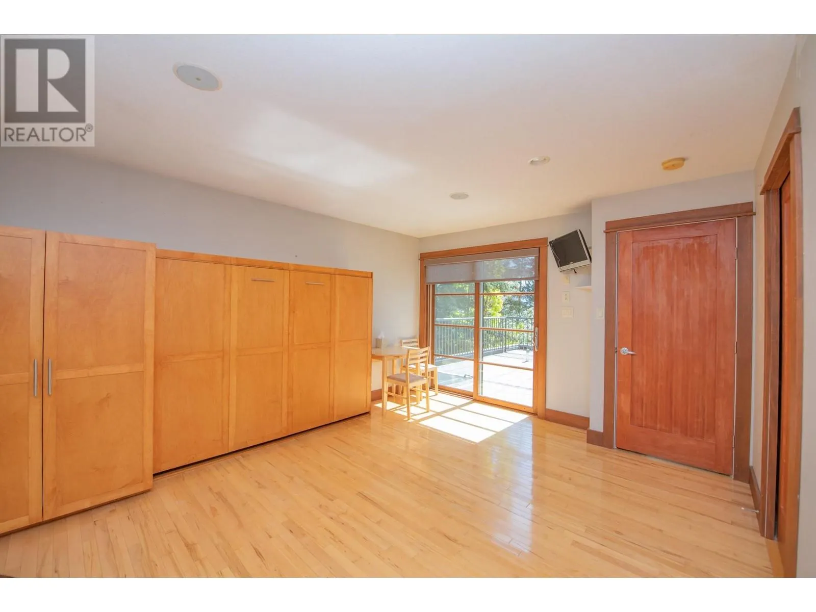 100 Kestrel Place Unit# 12