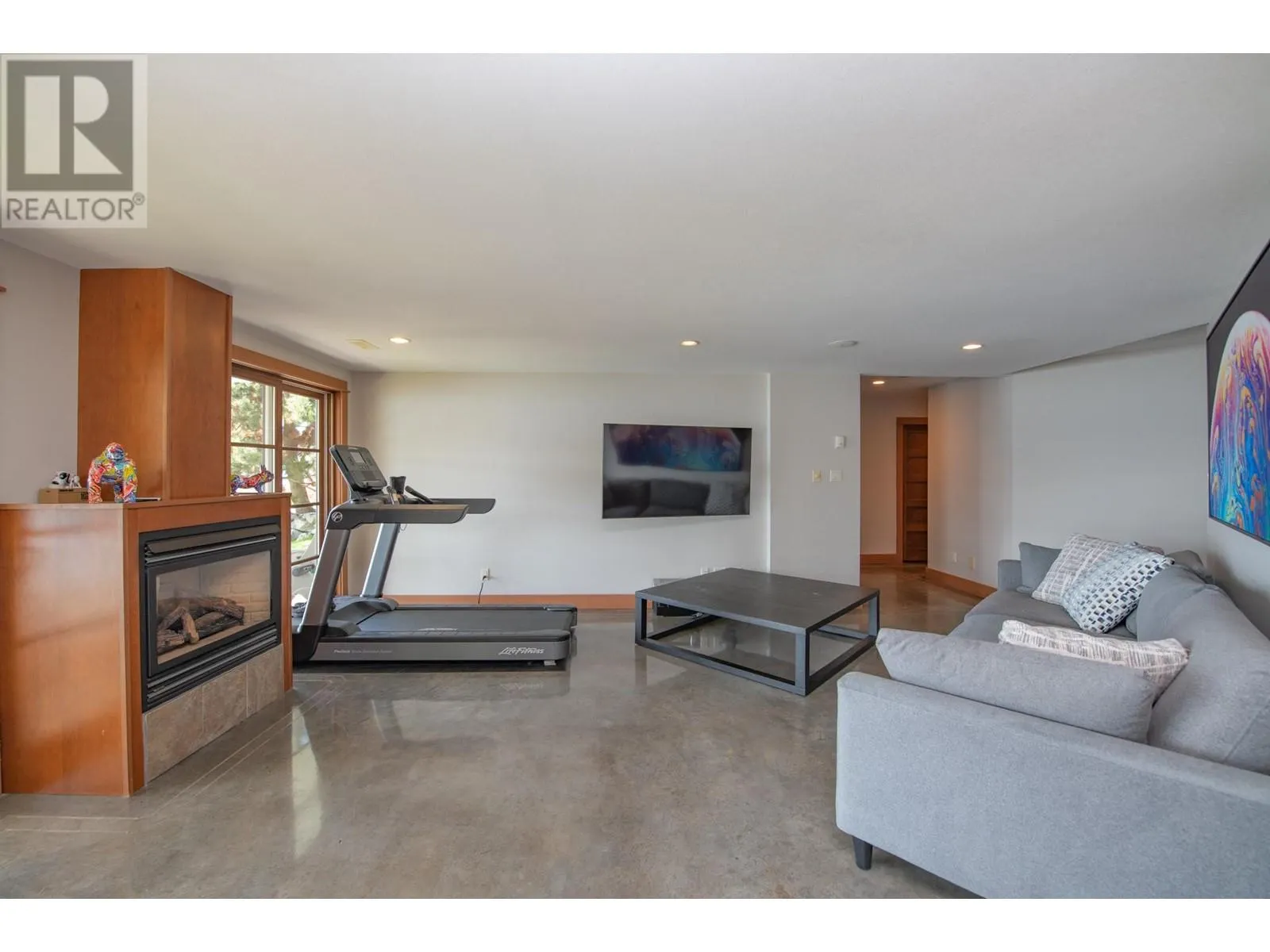 100 Kestrel Place Unit# 12