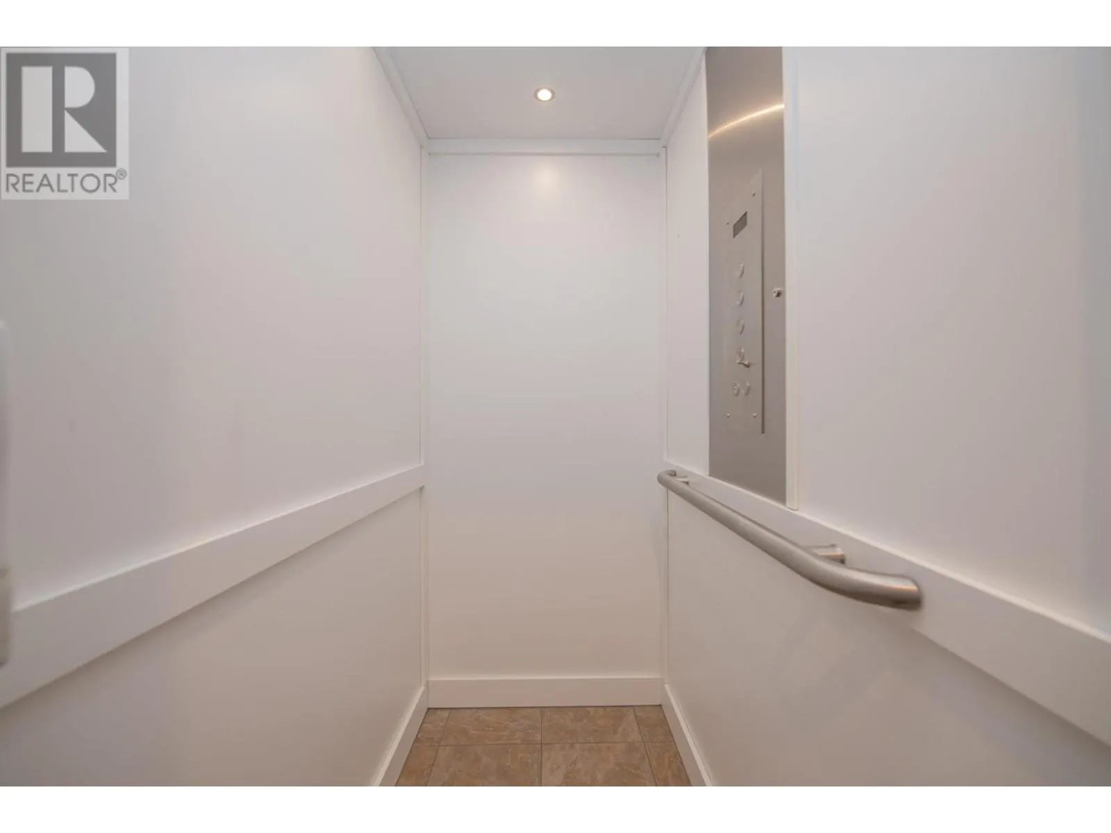 100 Kestrel Place Unit# 12