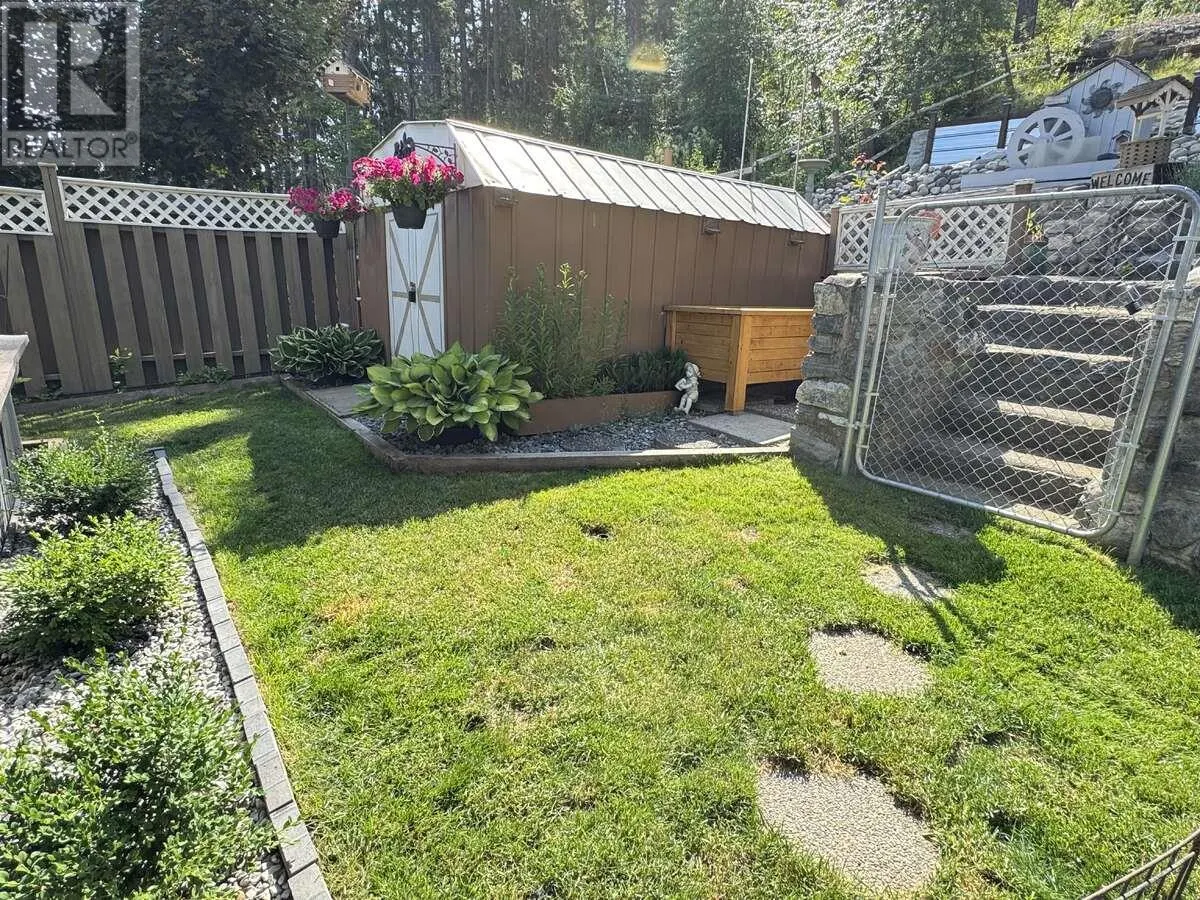 27 Preston Crescent