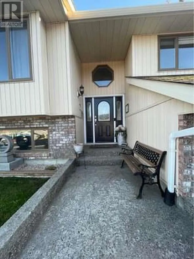 27 Preston Crescent