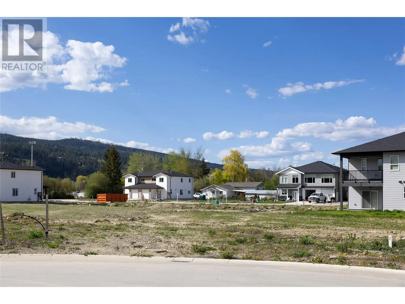 2011 Viewmount Court Lot# 24