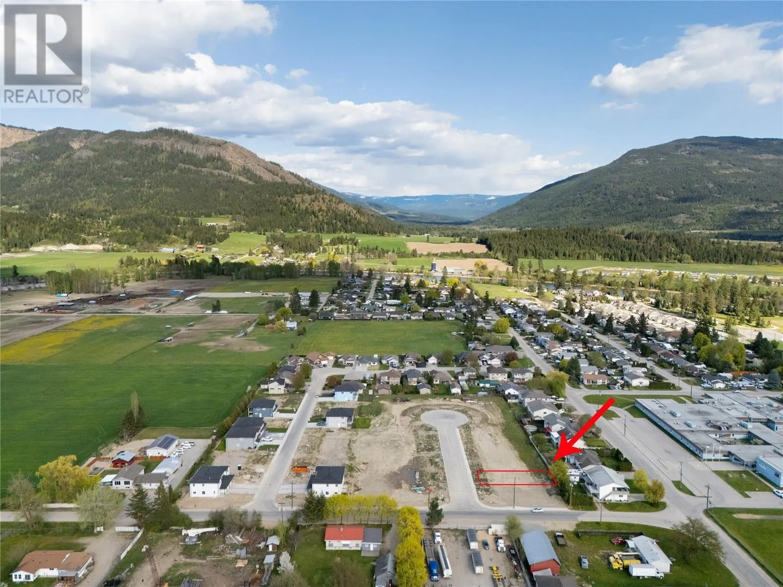 2028 Viewmount Court Lot# 33