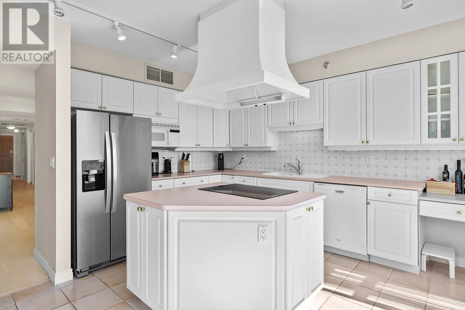 1152 Sunset Drive Unit# 1005