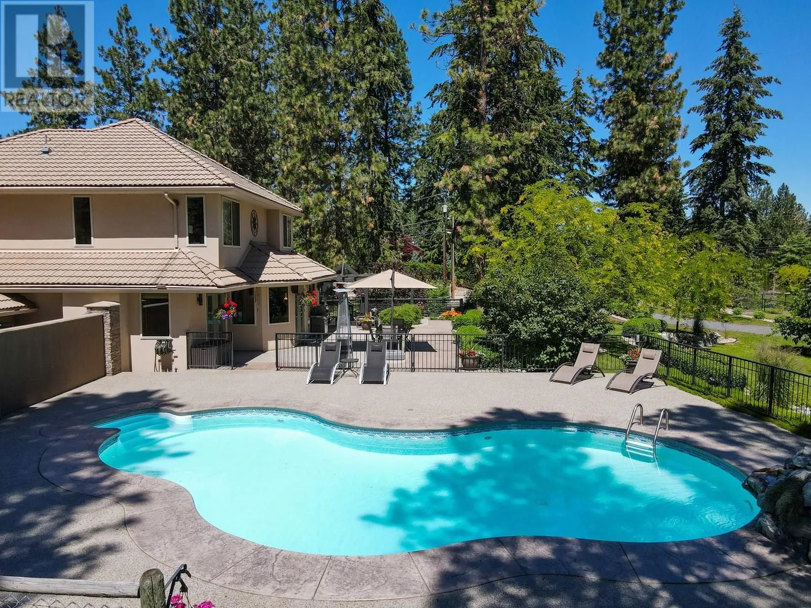 4163 Mahonia Drive S