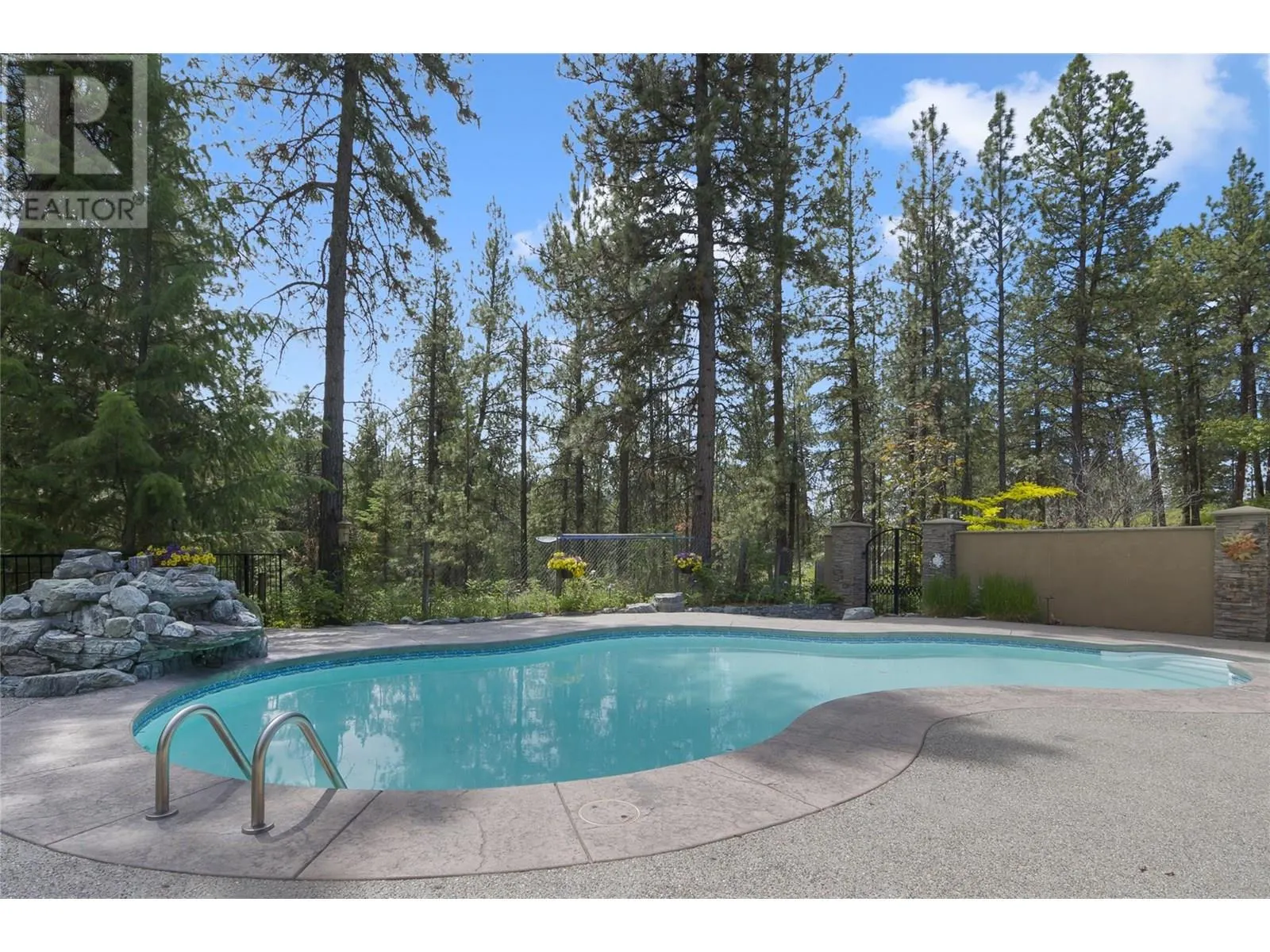4163 Mahonia Drive S