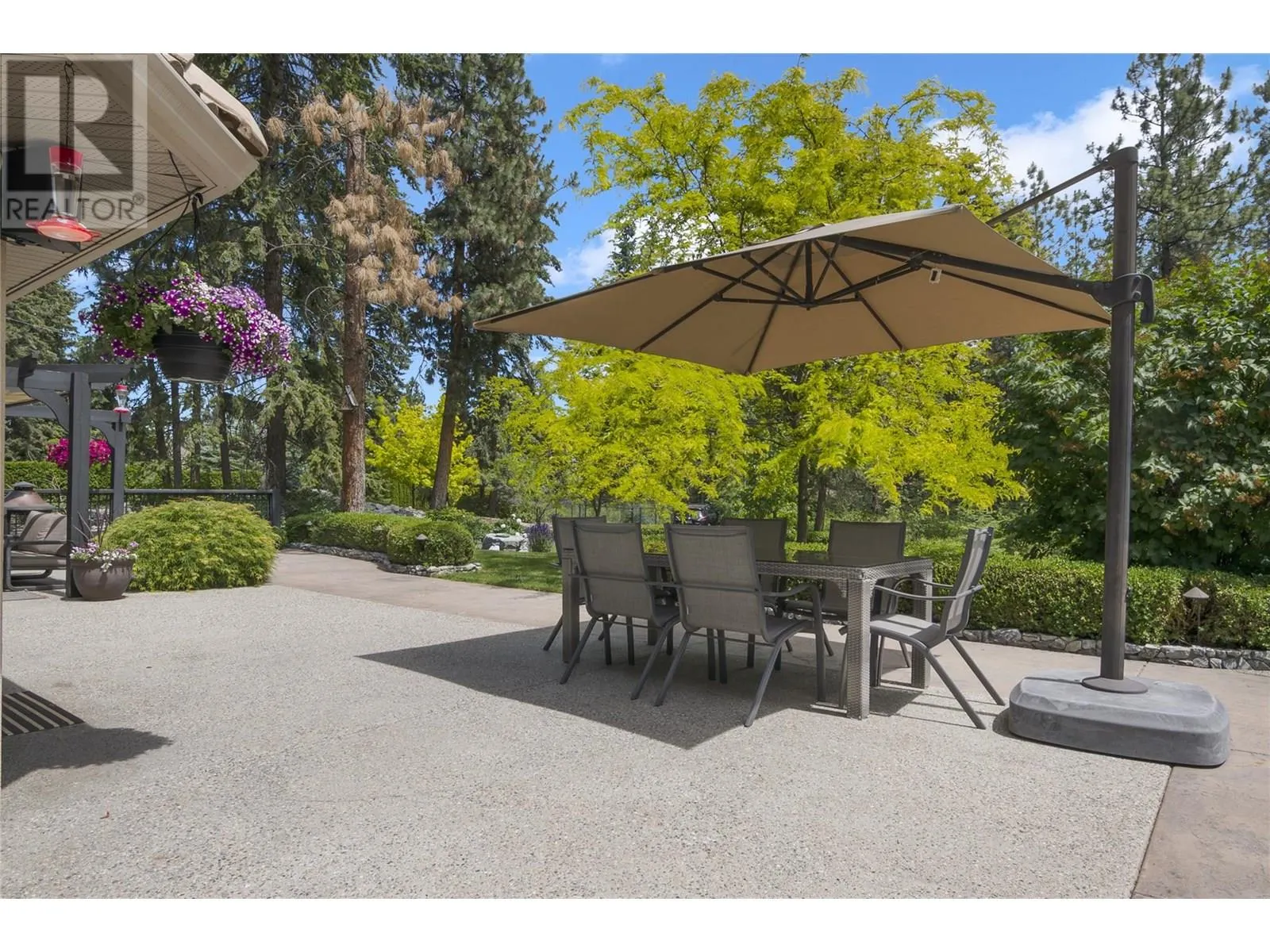4163 Mahonia Drive S