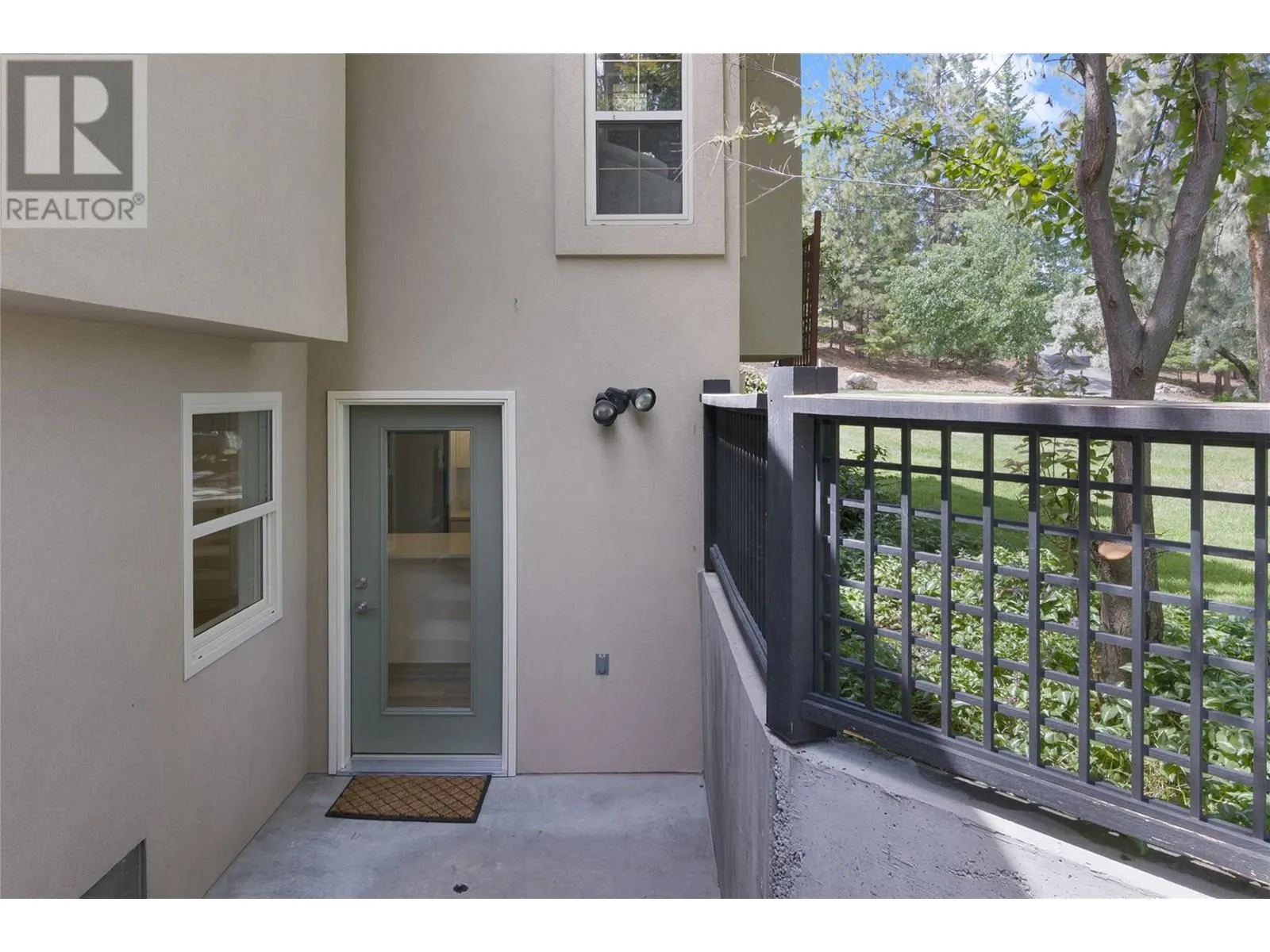 4163 Mahonia Drive S