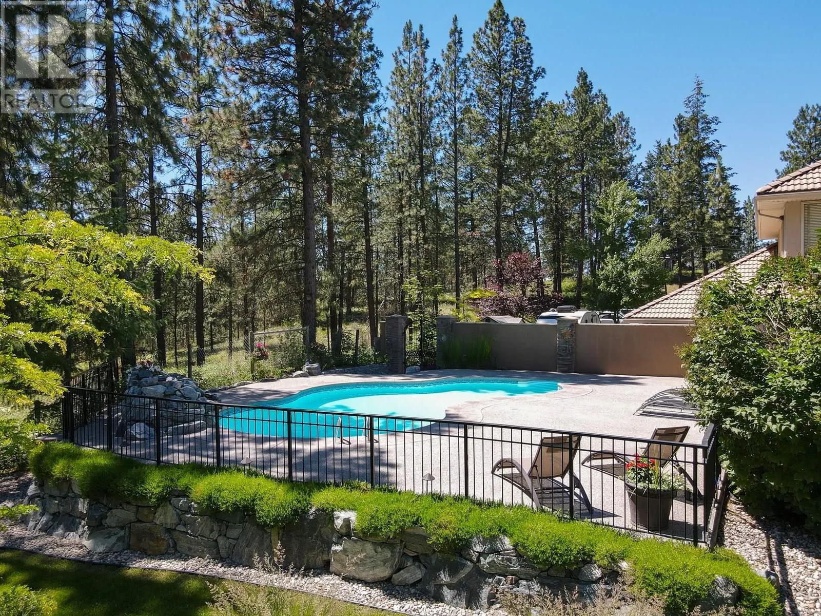 4163 Mahonia Drive S