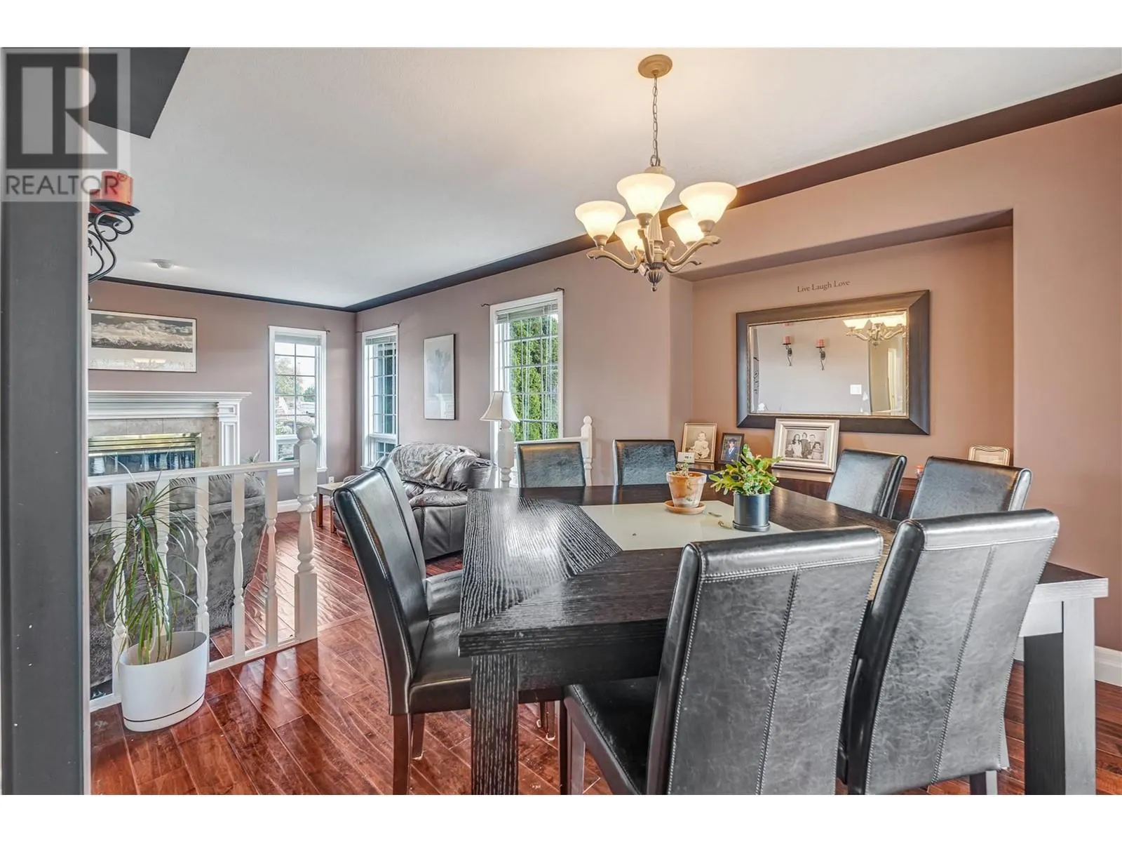 6401 Harrison Heights