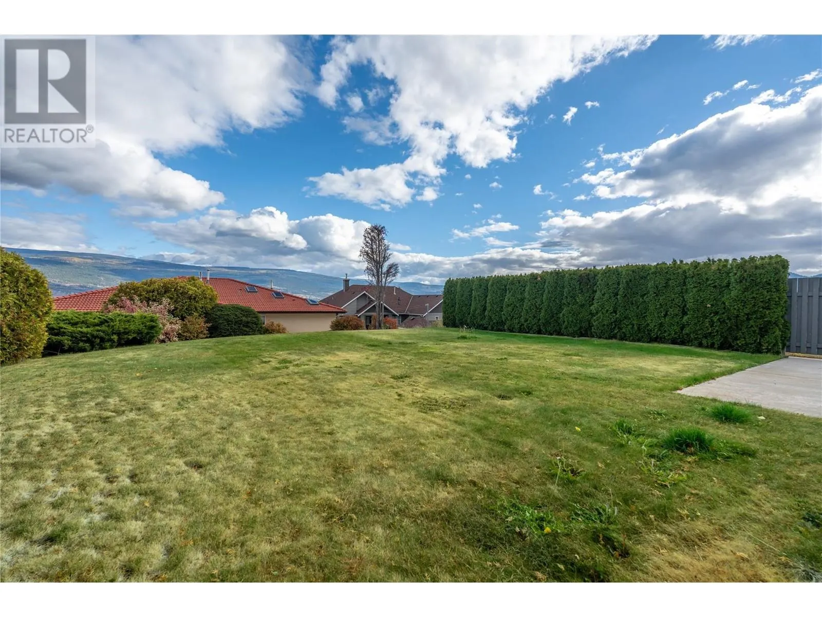6401 Harrison Heights