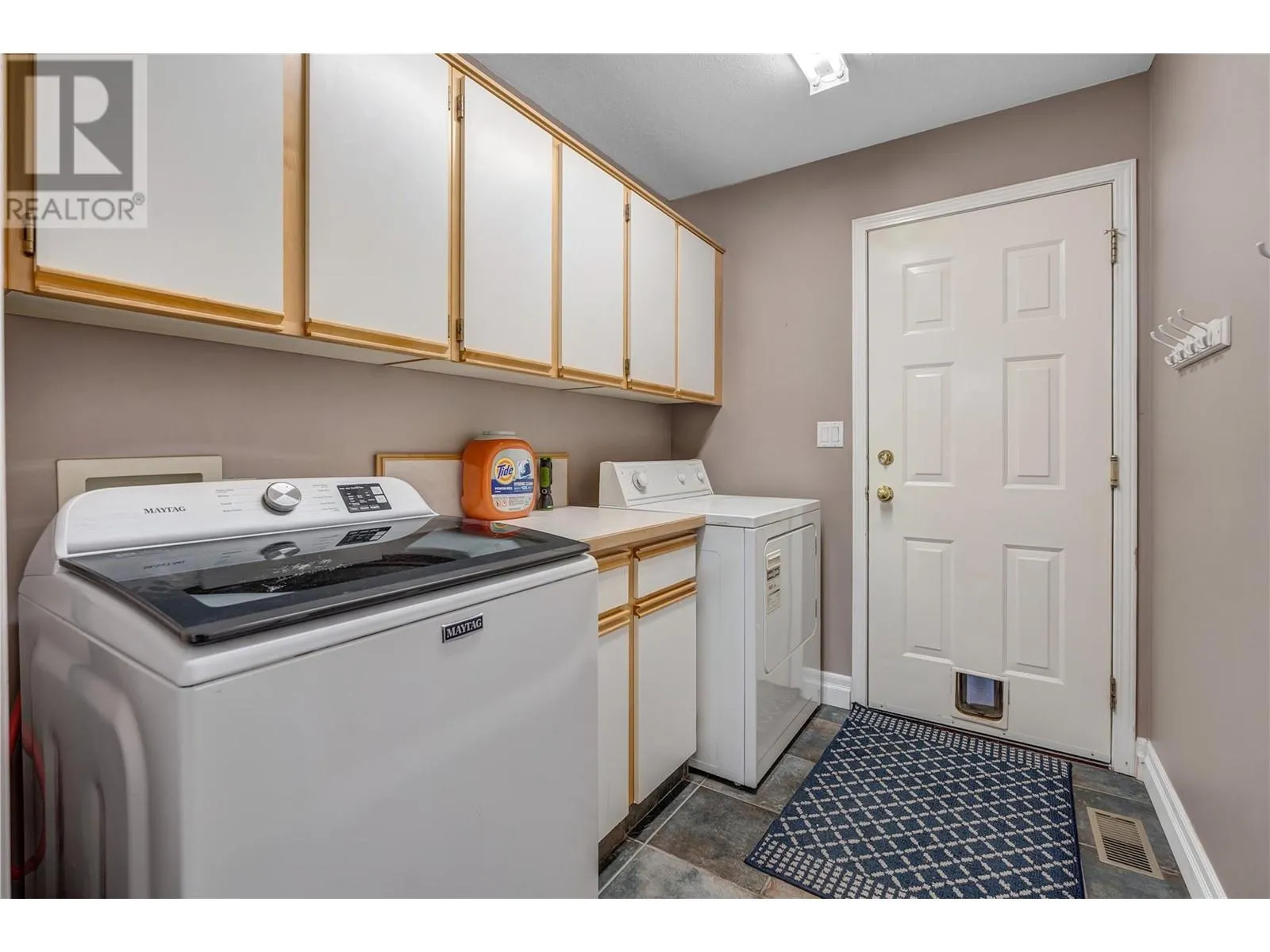 6401 Harrison Heights
