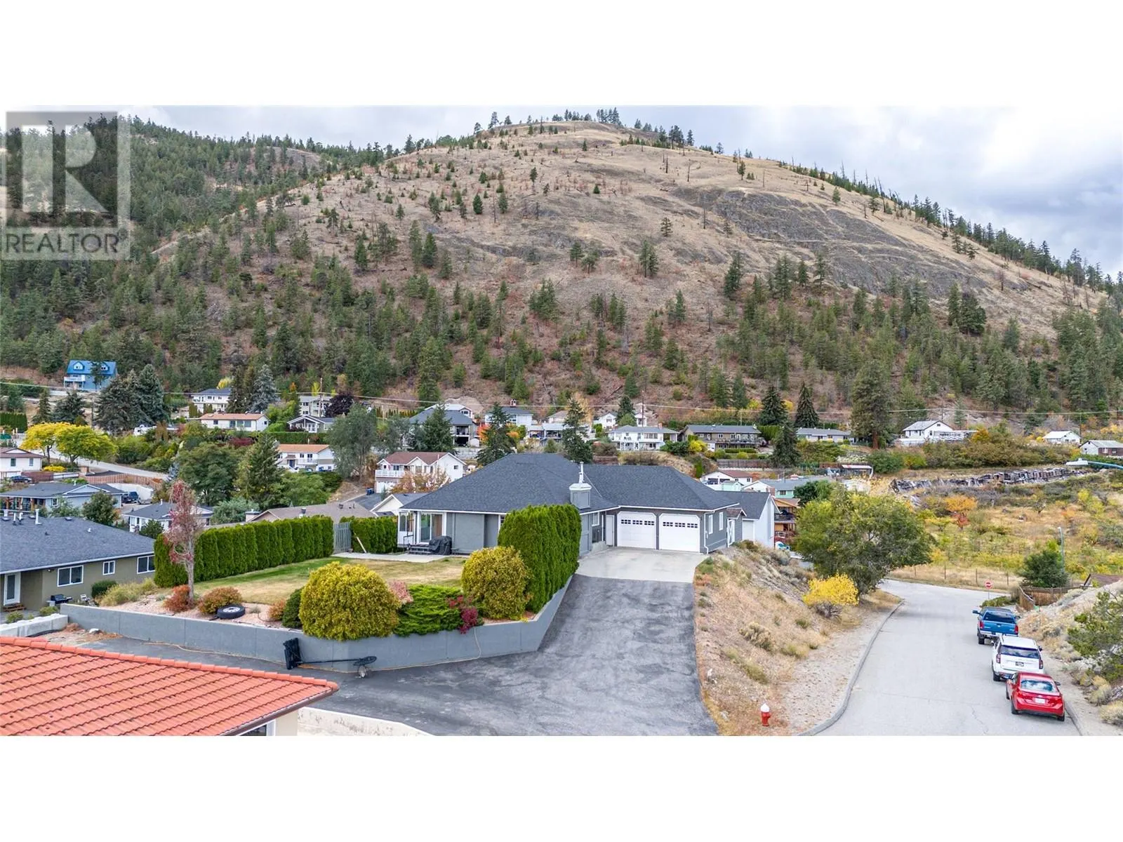 6401 Harrison Heights