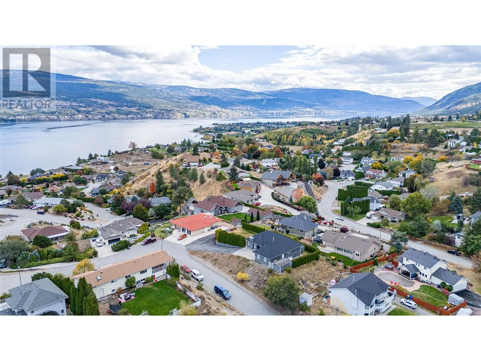 6401 Harrison Heights