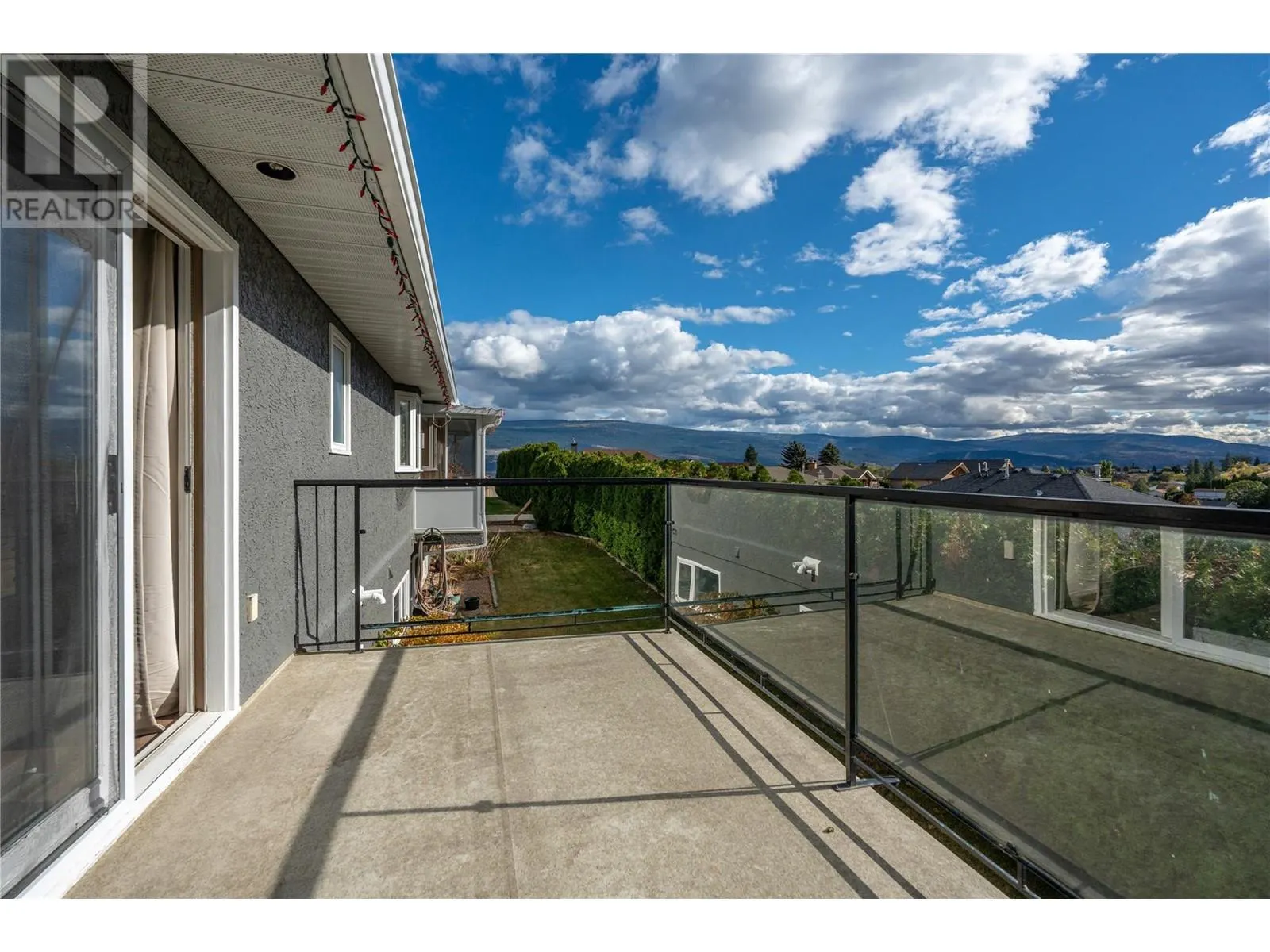 6401 Harrison Heights