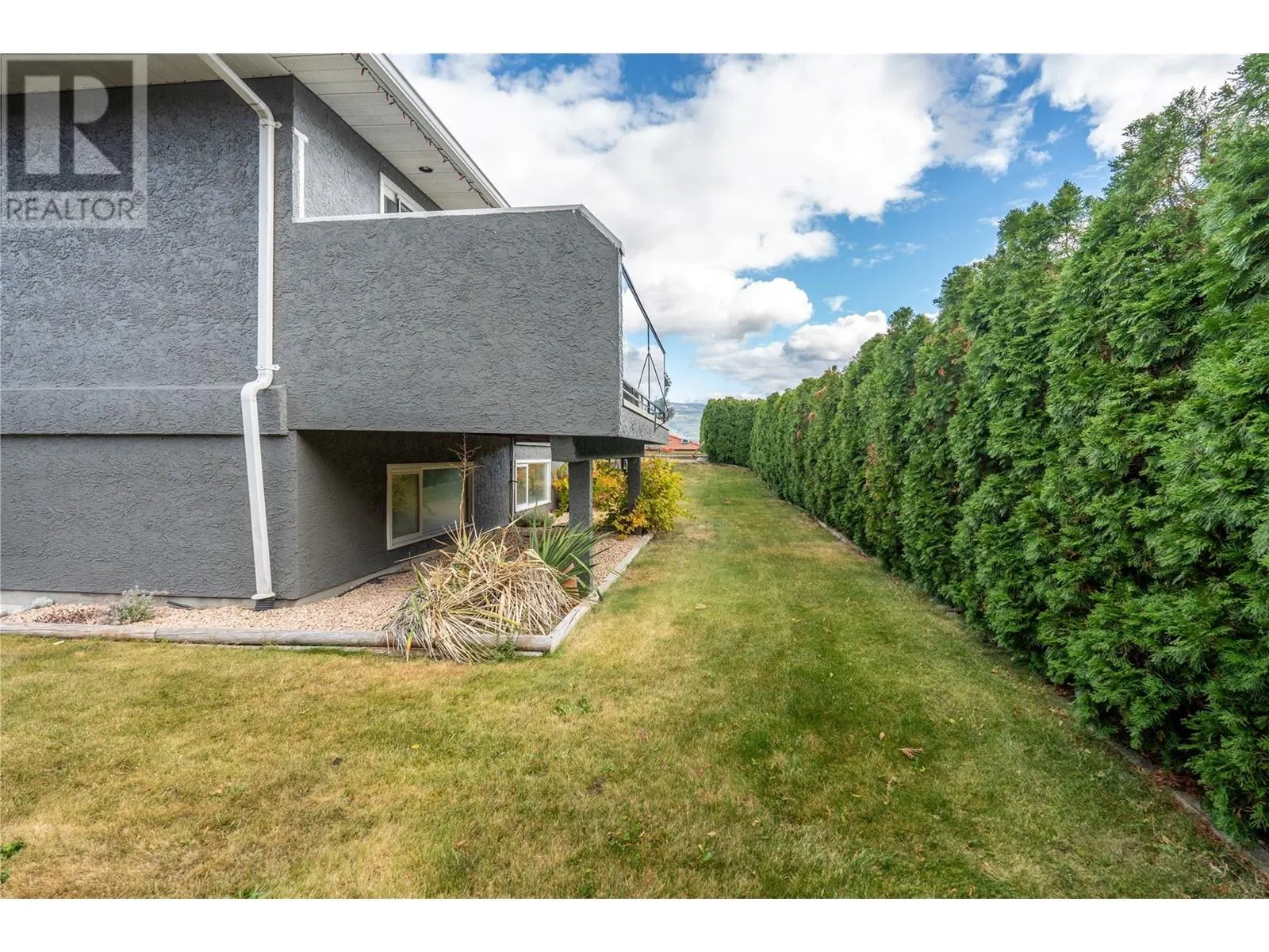 6401 Harrison Heights