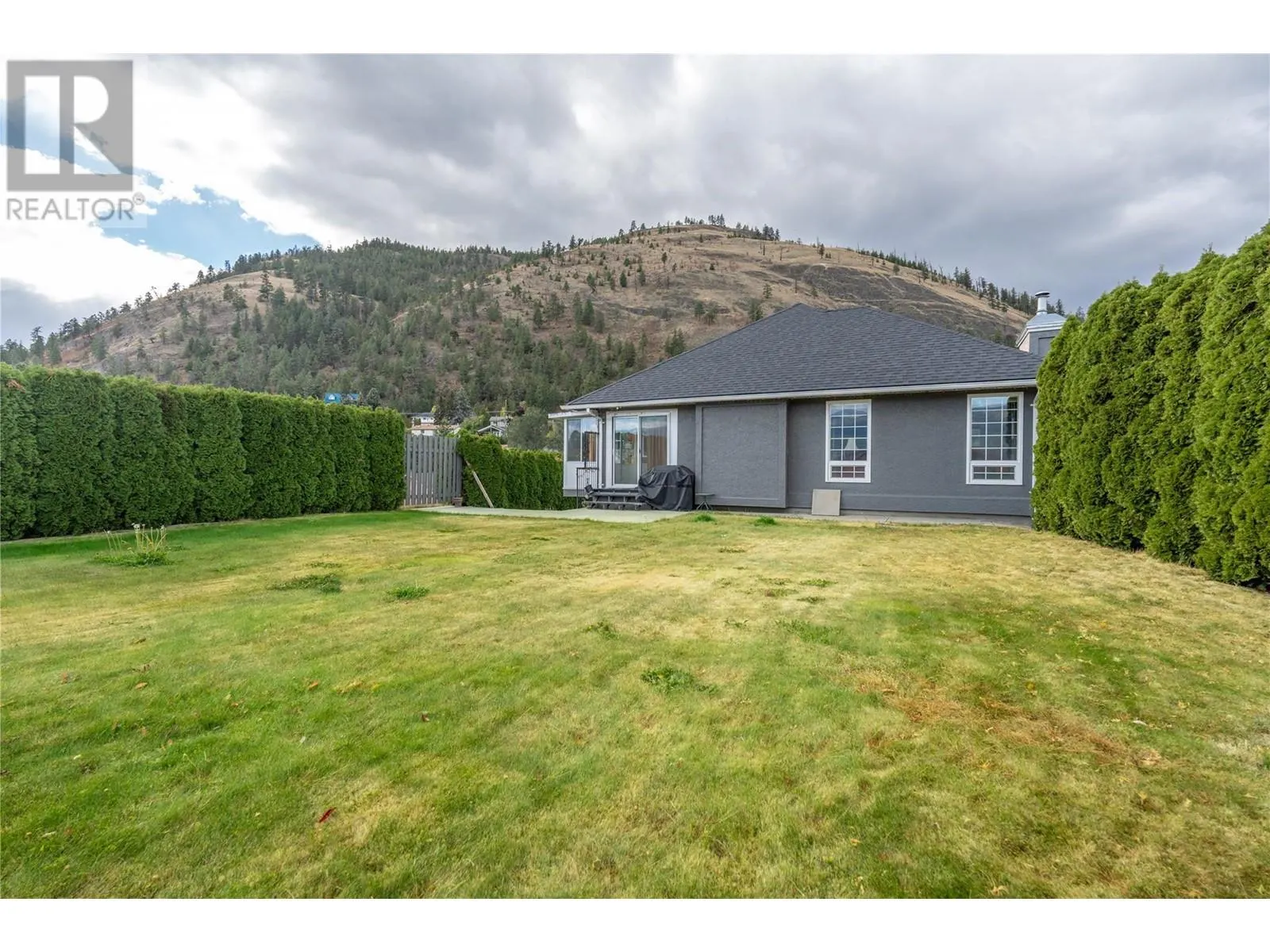 6401 Harrison Heights