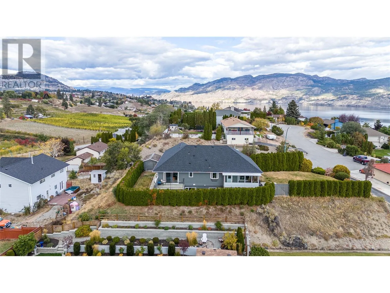 6401 Harrison Heights