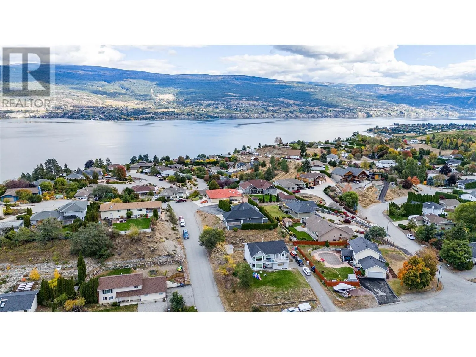 6401 Harrison Heights