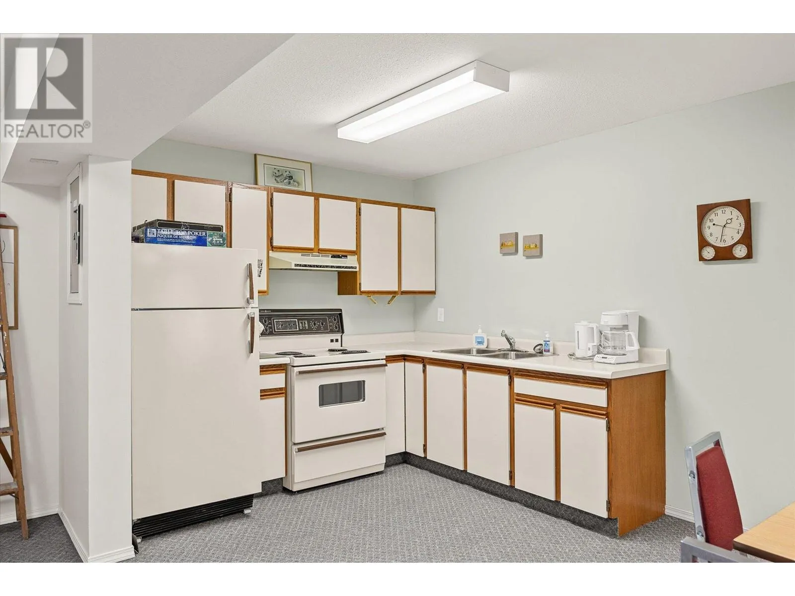 575 Sutherland Avenue Unit# 122