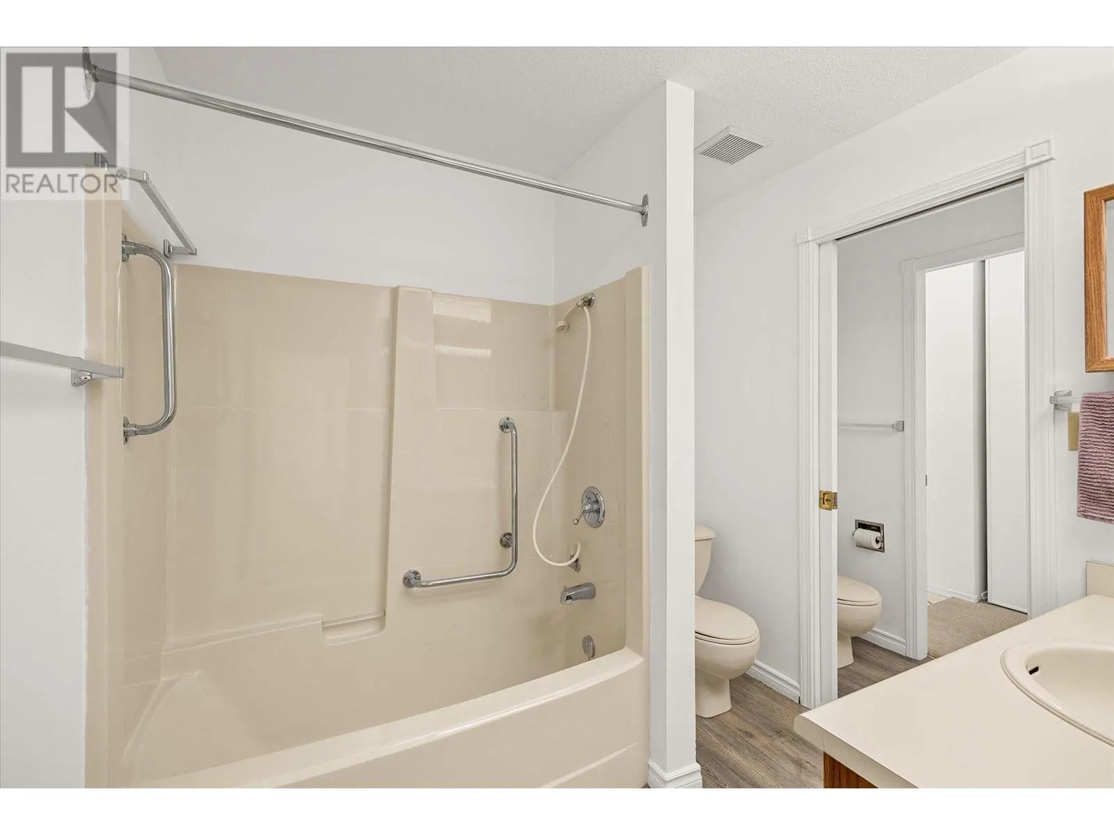 575 Sutherland Avenue Unit# 122