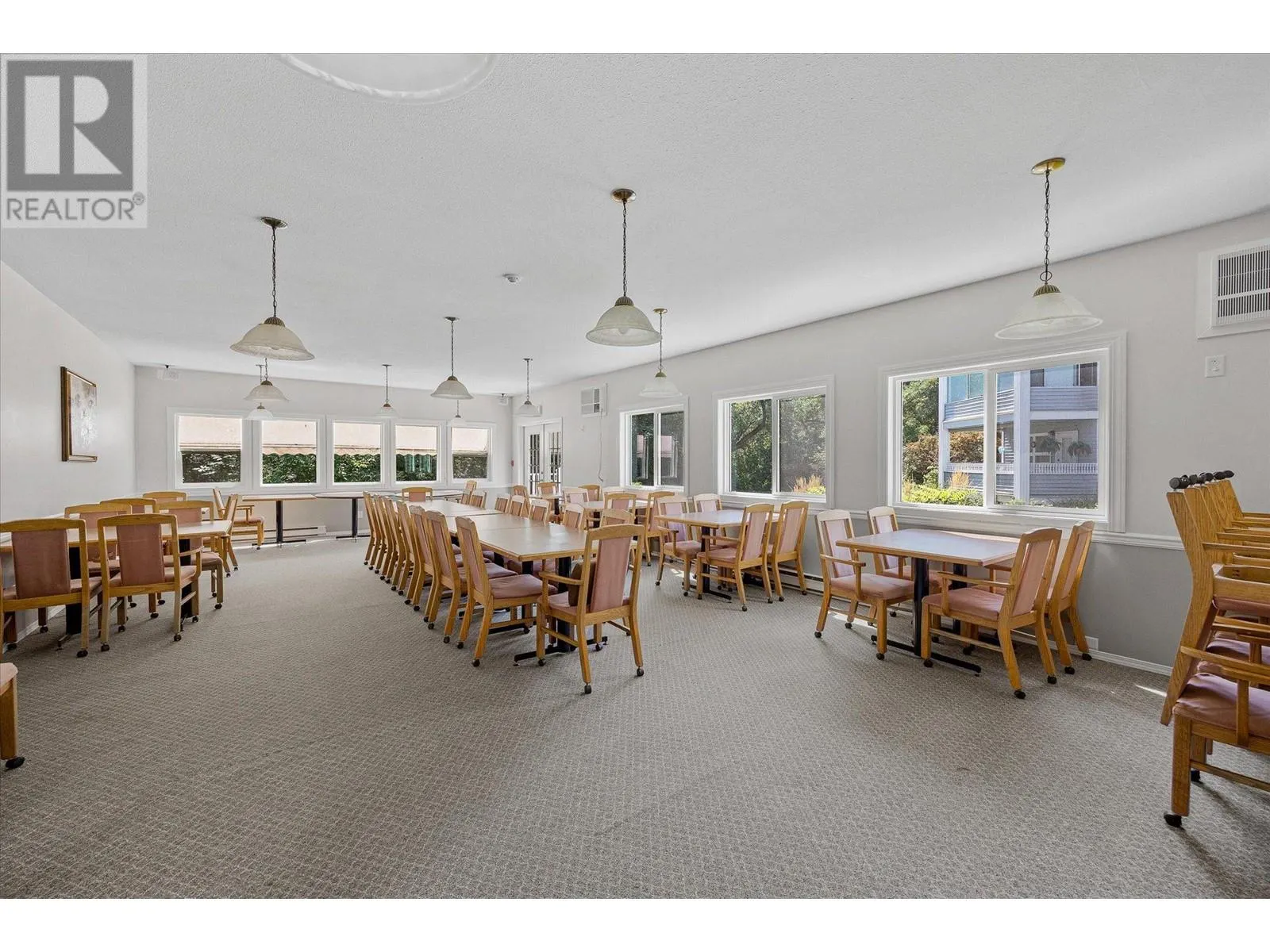 575 Sutherland Avenue Unit# 122