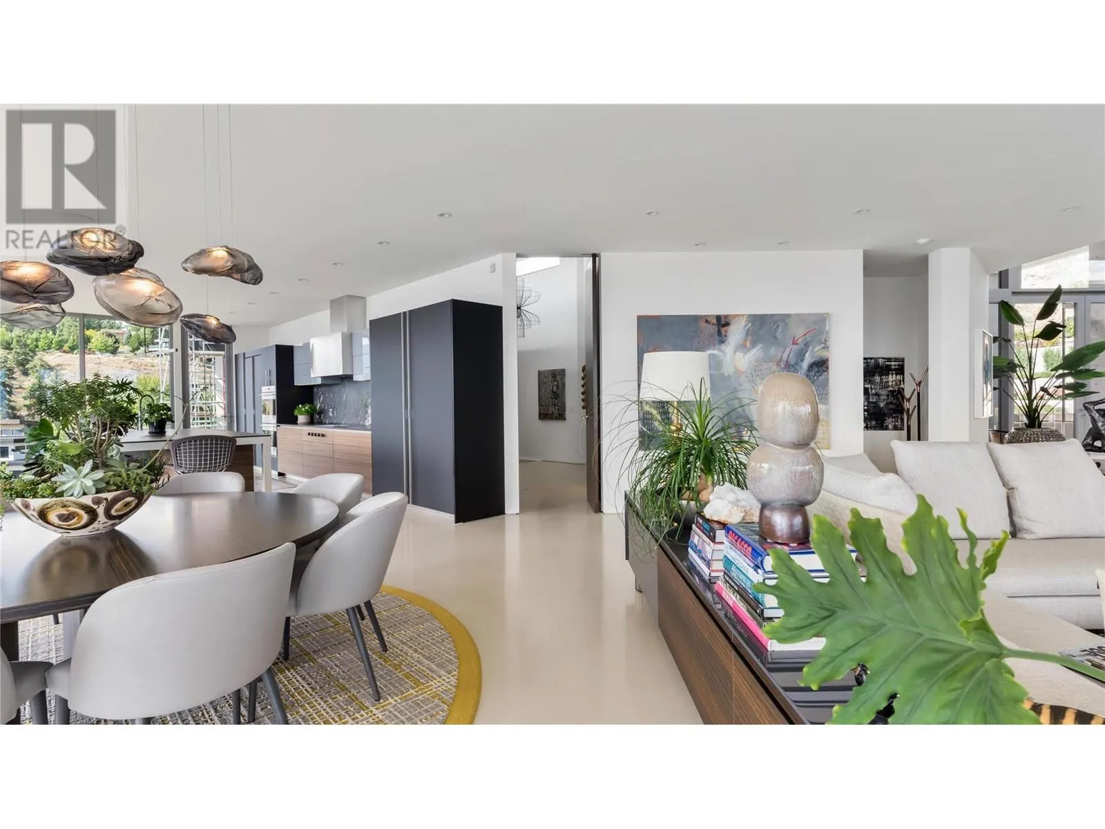 764 Rockcliffe Place