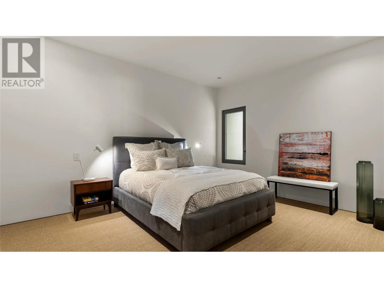 764 Rockcliffe Place