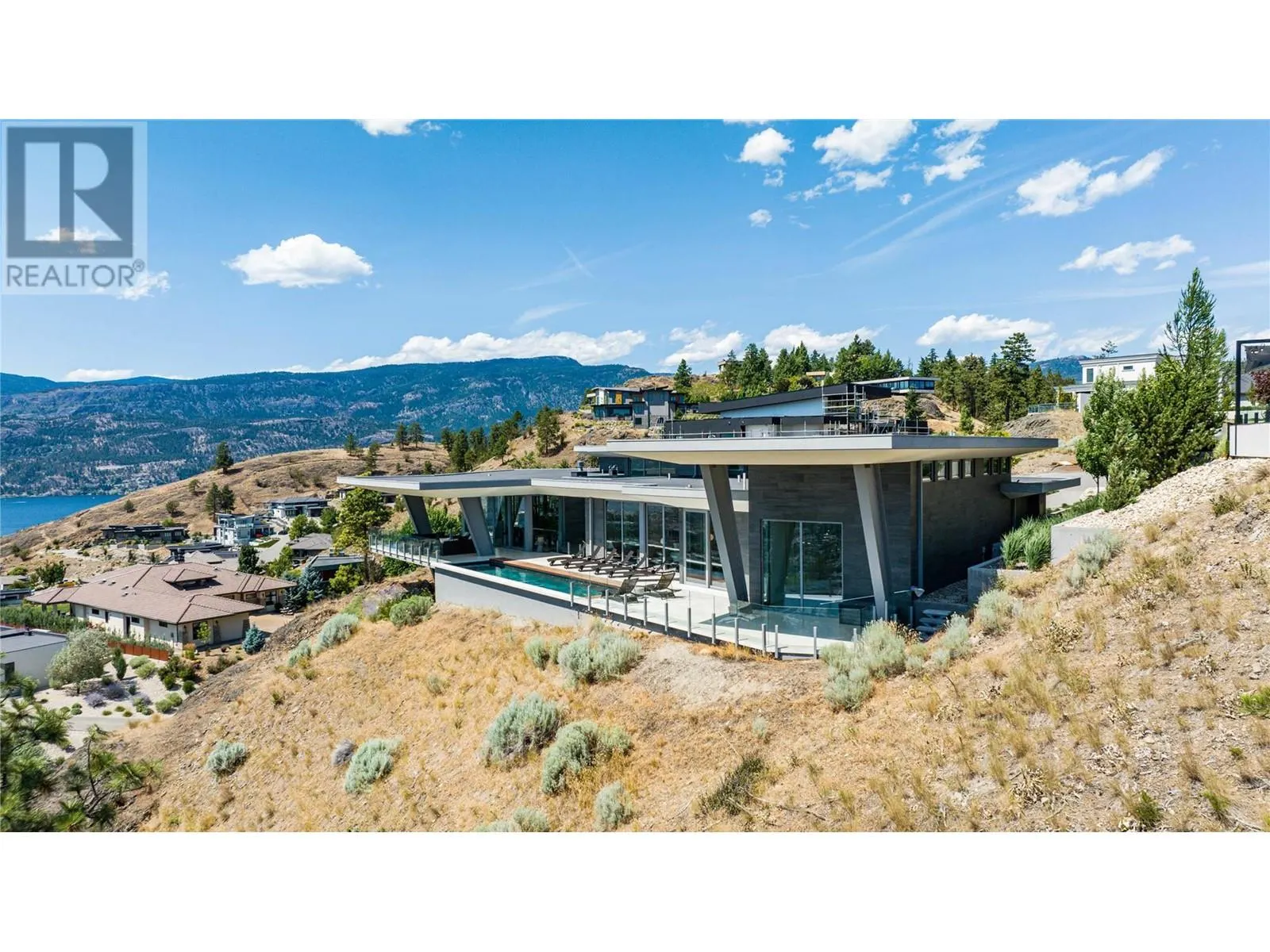 764 Rockcliffe Place