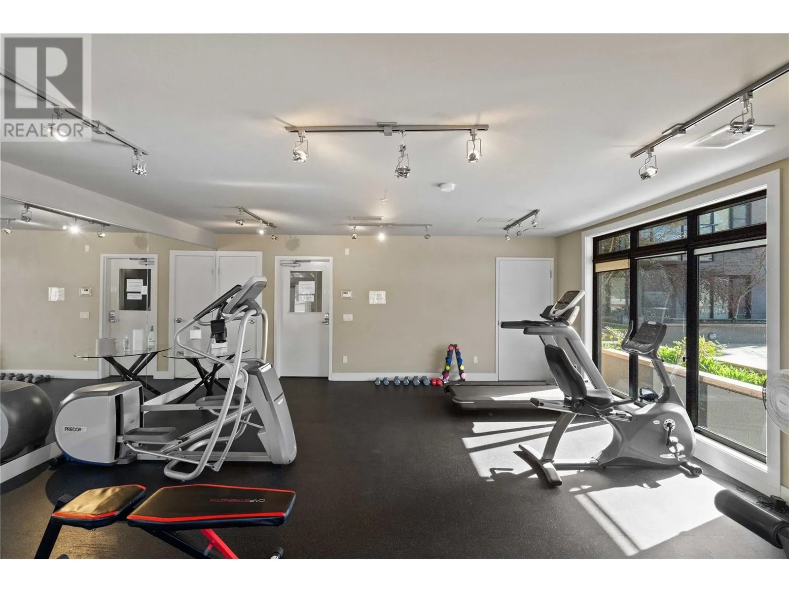 326 Mara Lake Lane Unit# 410