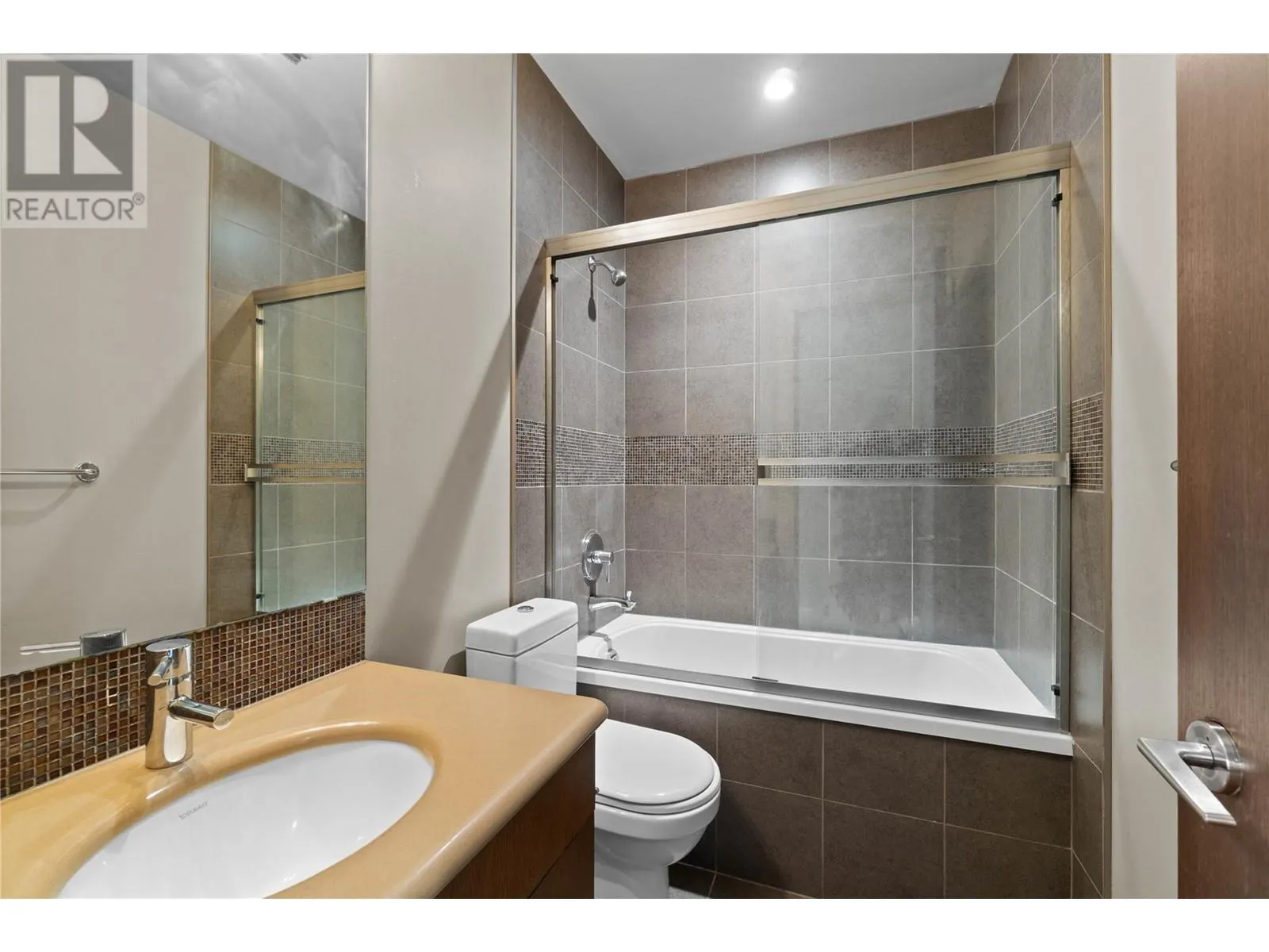326 Mara Lake Lane Unit# 410