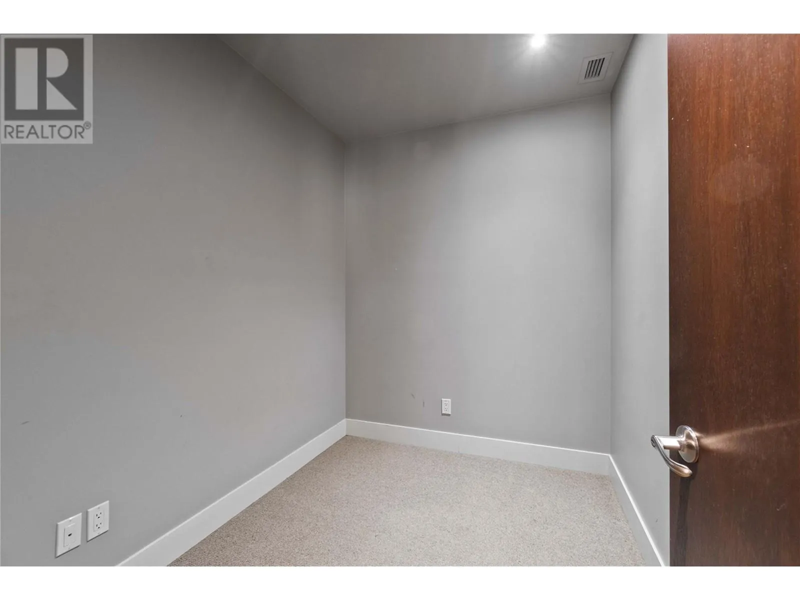 326 Mara Lake Lane Unit# 410