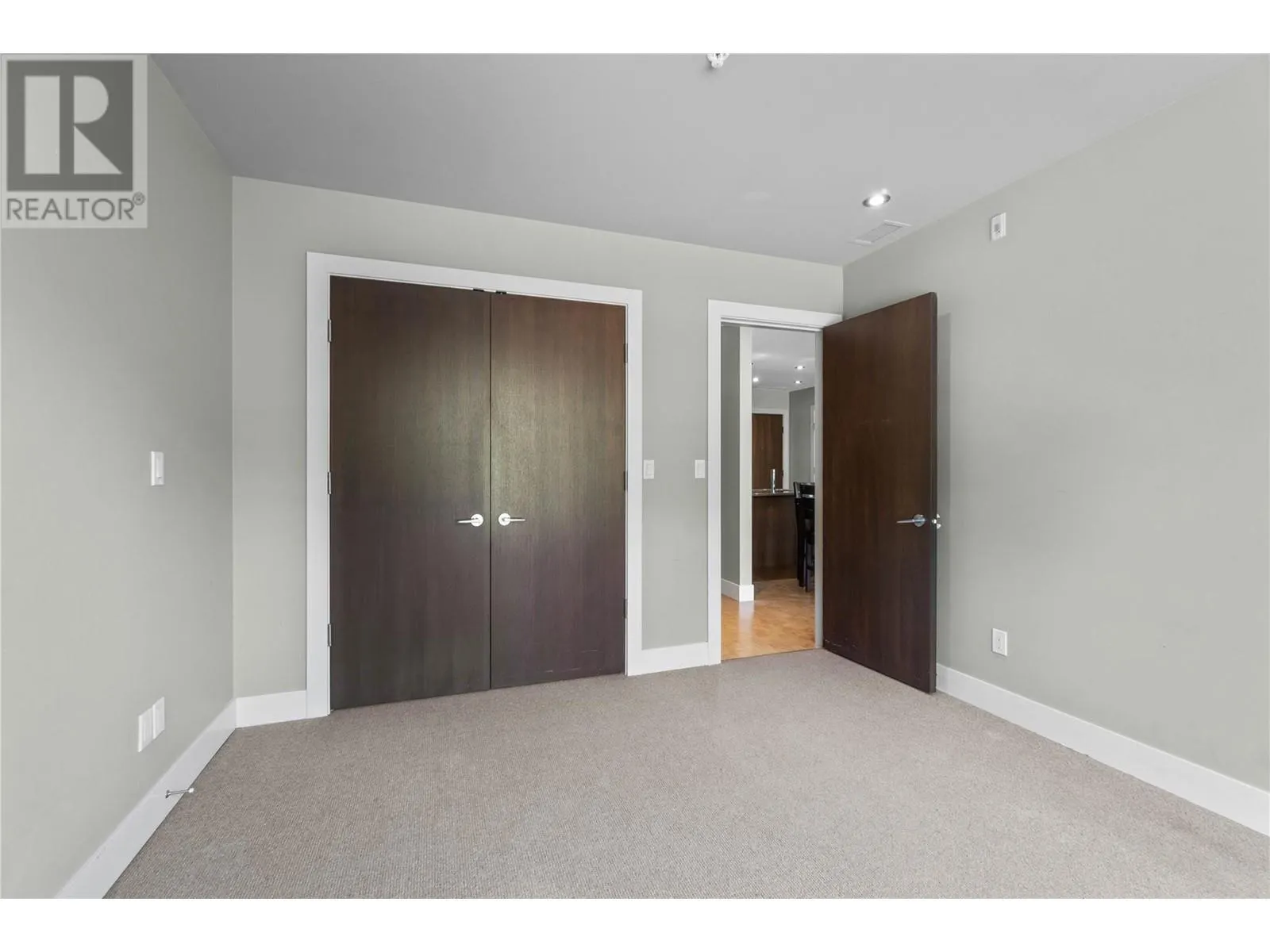 326 Mara Lake Lane Unit# 410