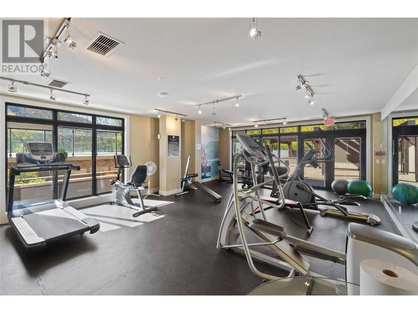 326 Mara Lake Lane Unit# 410