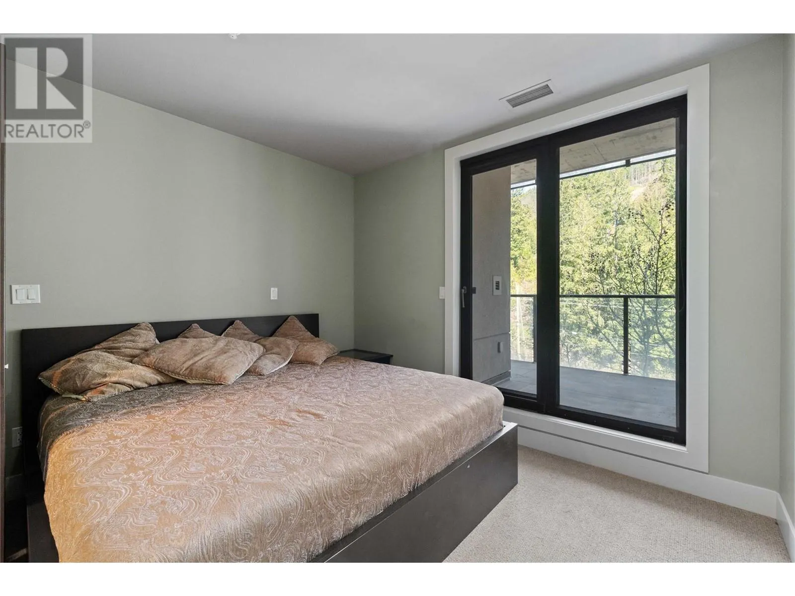 326 Mara Lake Lane Unit# 410