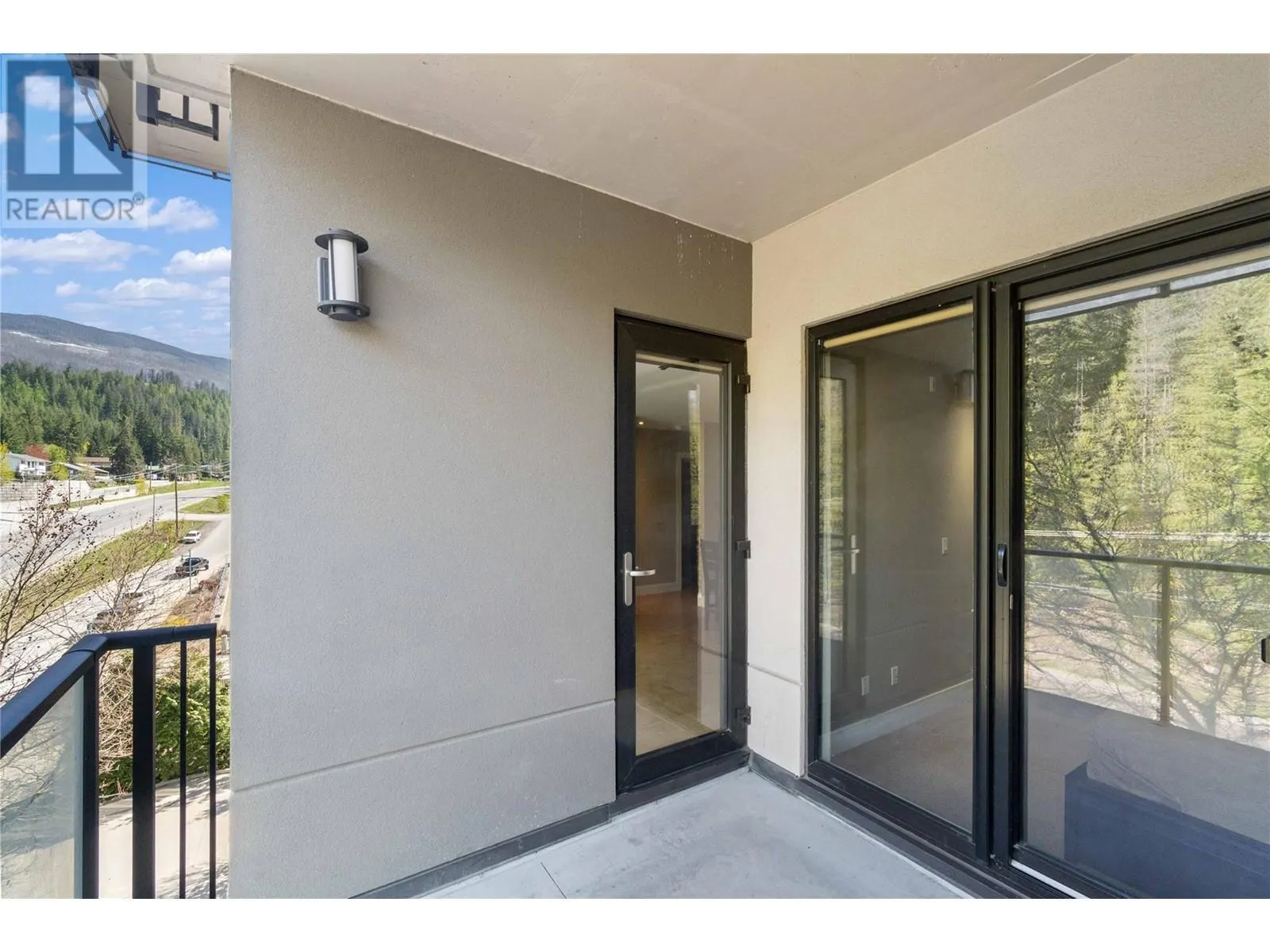 326 Mara Lake Lane Unit# 410