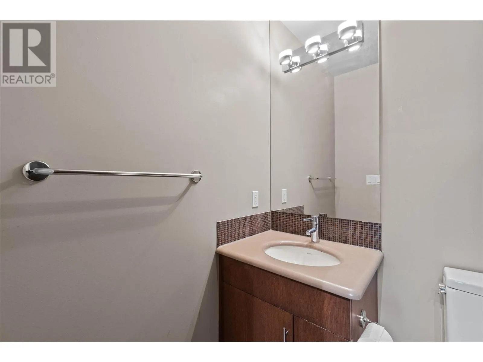 326 Mara Lake Lane Unit# 410