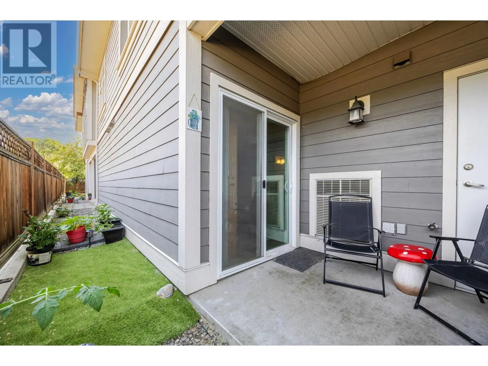 3606 25 Avenue Unit# 103