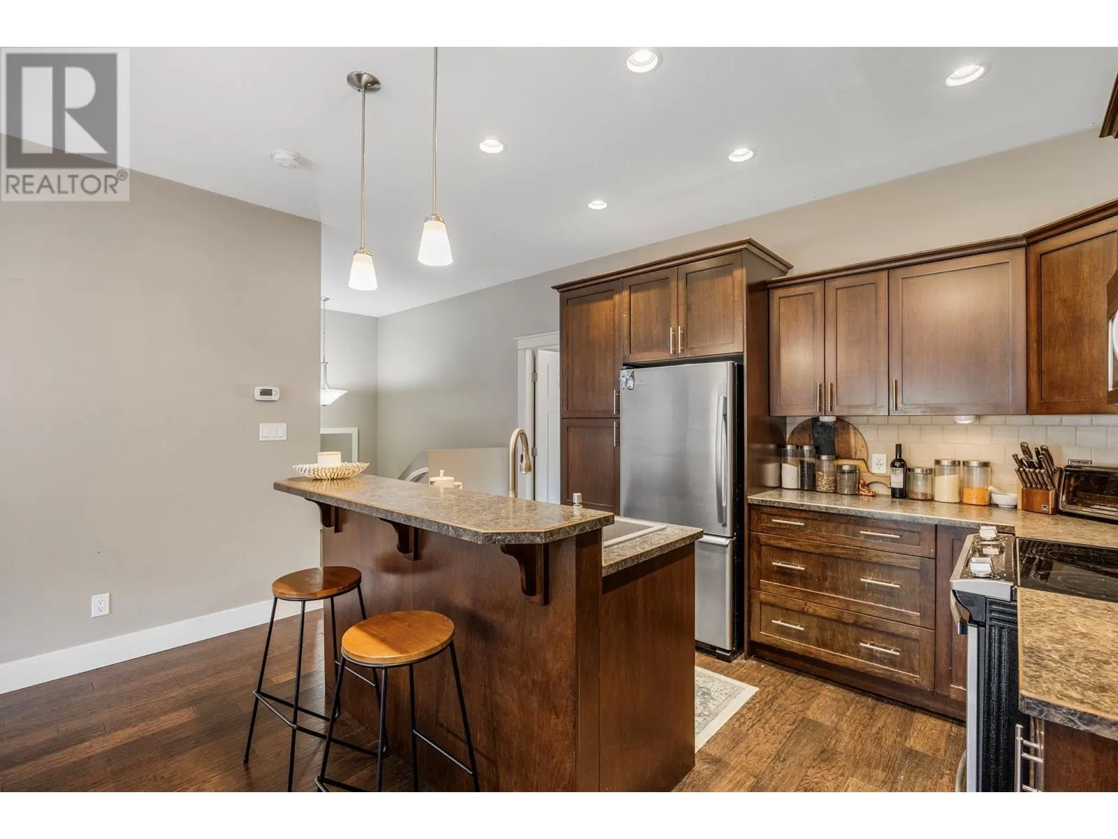 3606 25 Avenue Unit# 103