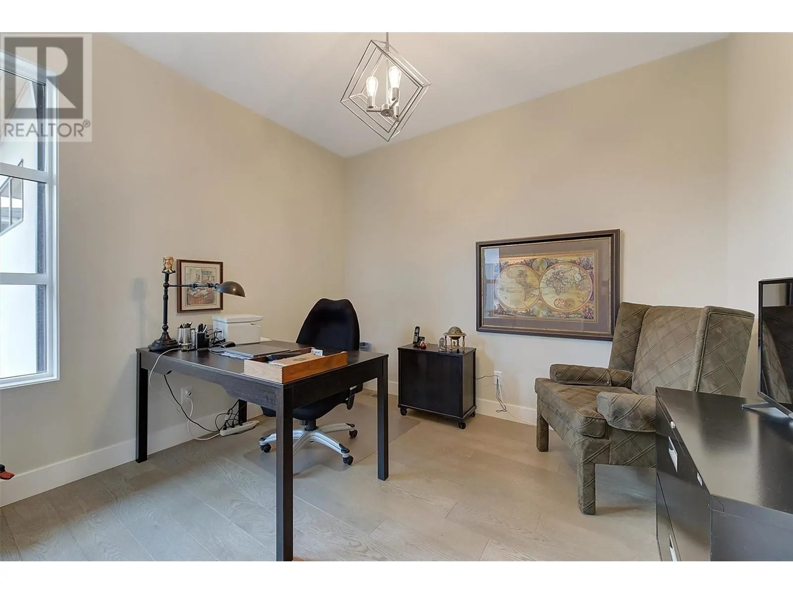 9728 Centrestone Crescent