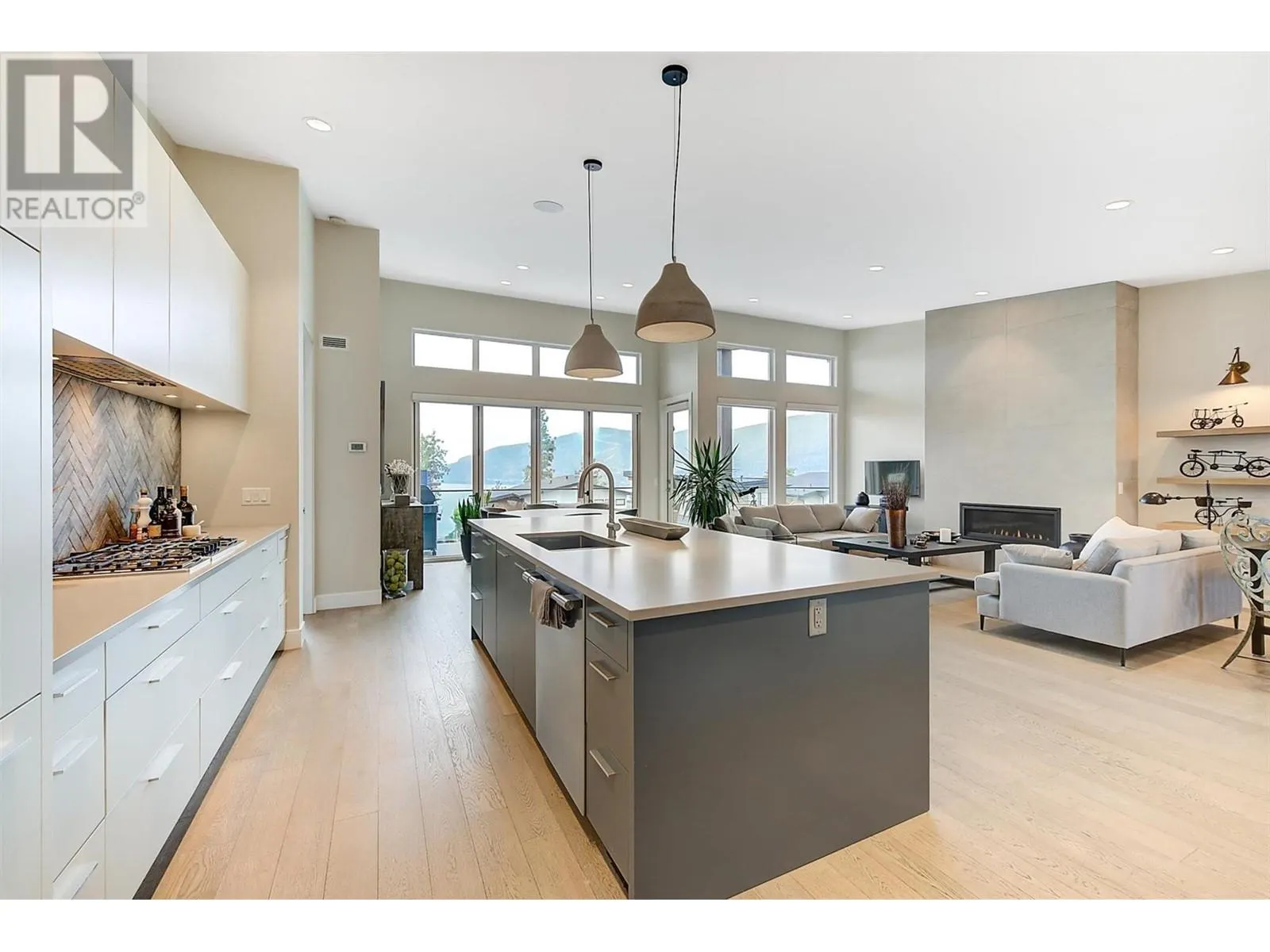 9728 Centrestone Crescent