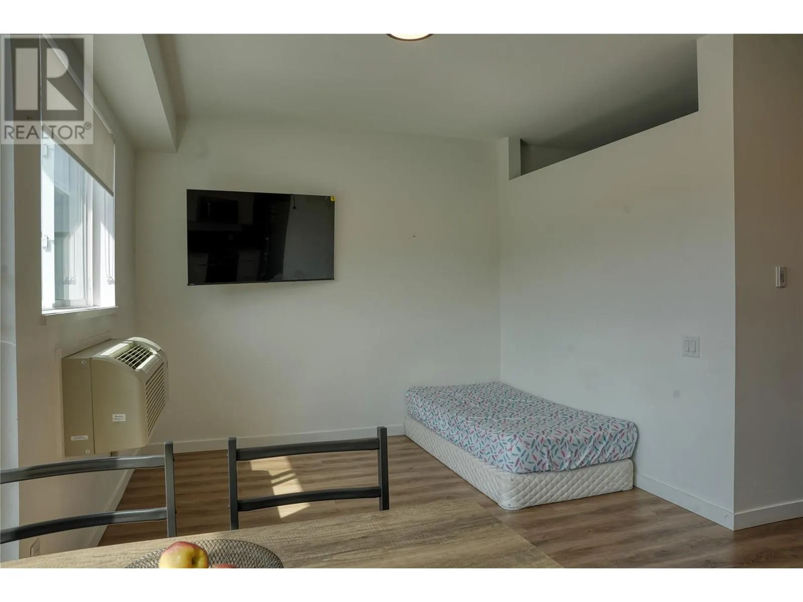 615 Rutland Road N Unit# 517
